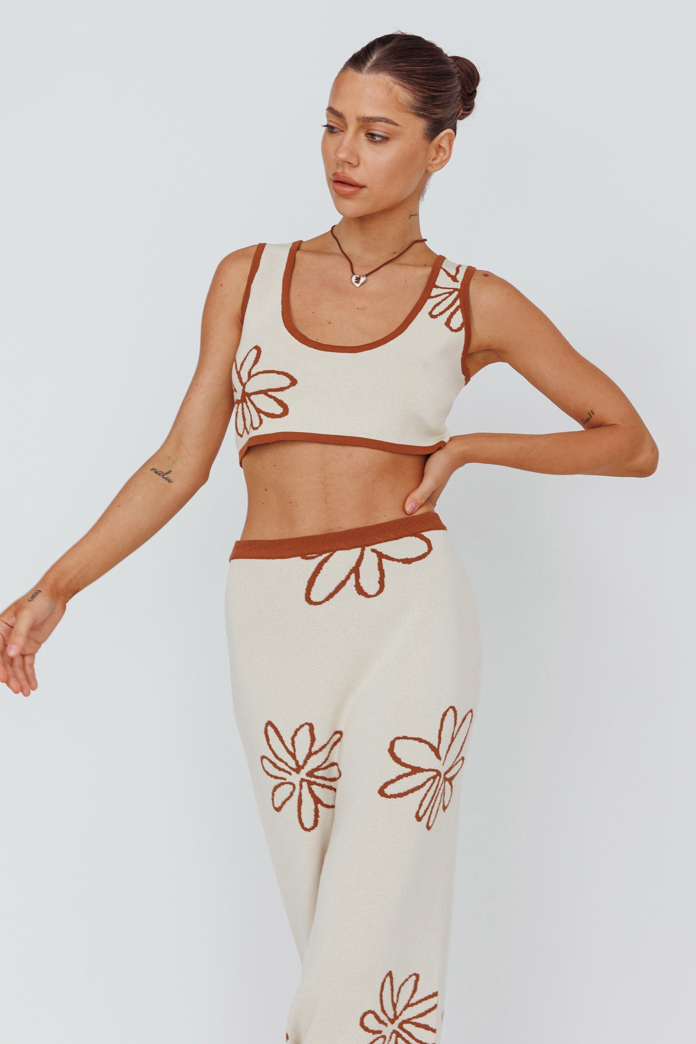 Sunland Knit Crop Top Flower Oat Mocha-Maymioy