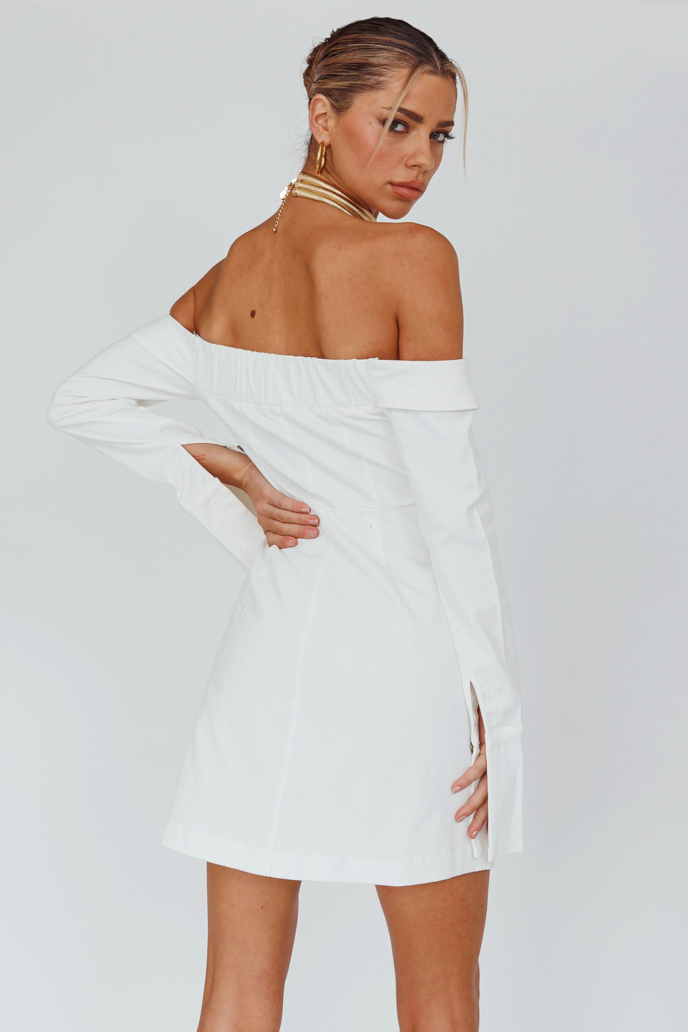 Tamra Long Sleeve Off-Shoulder Zip Dress White-Maymioy