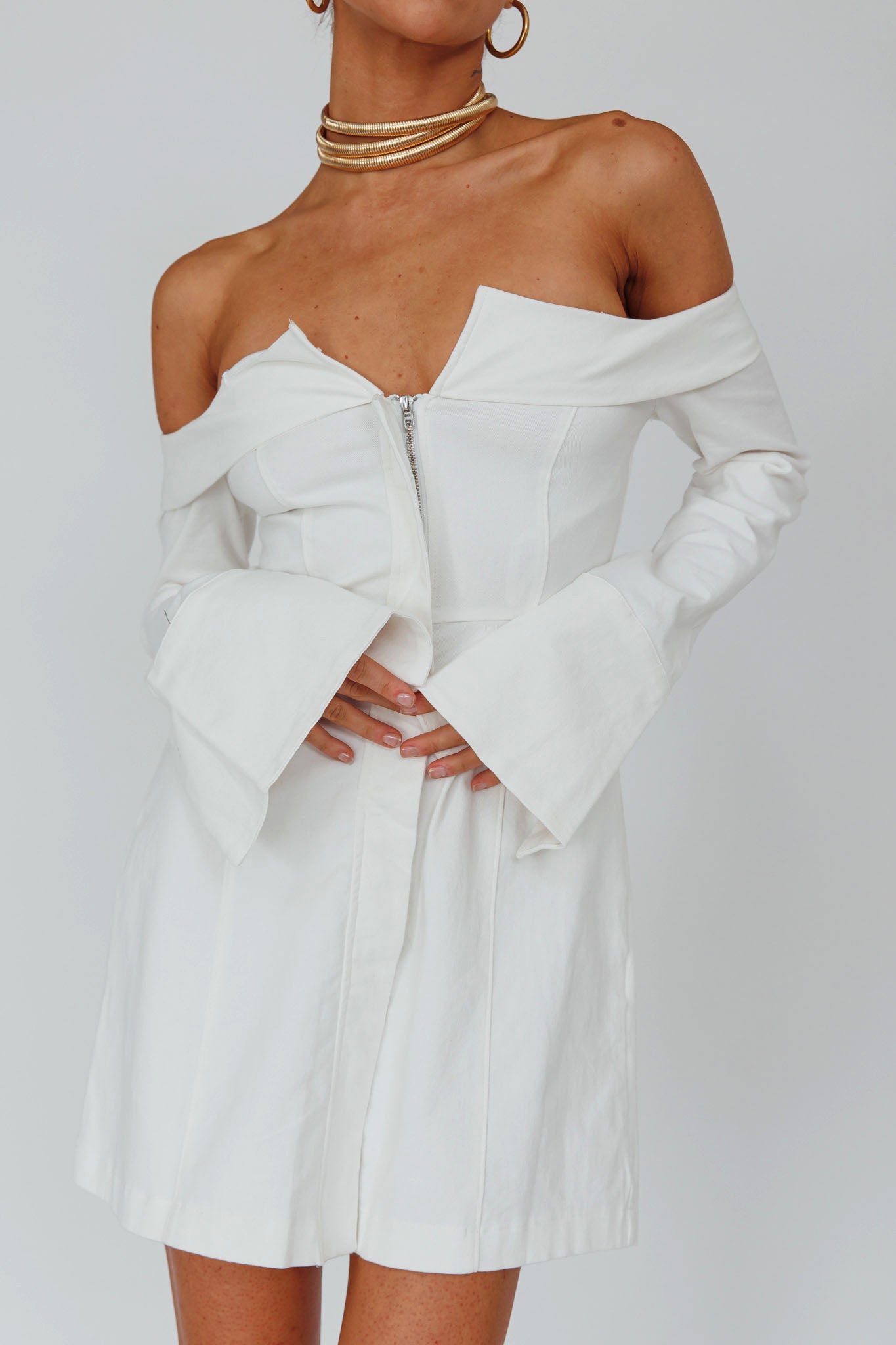 Tamra Long Sleeve Off-Shoulder Zip Dress White-Maymioy