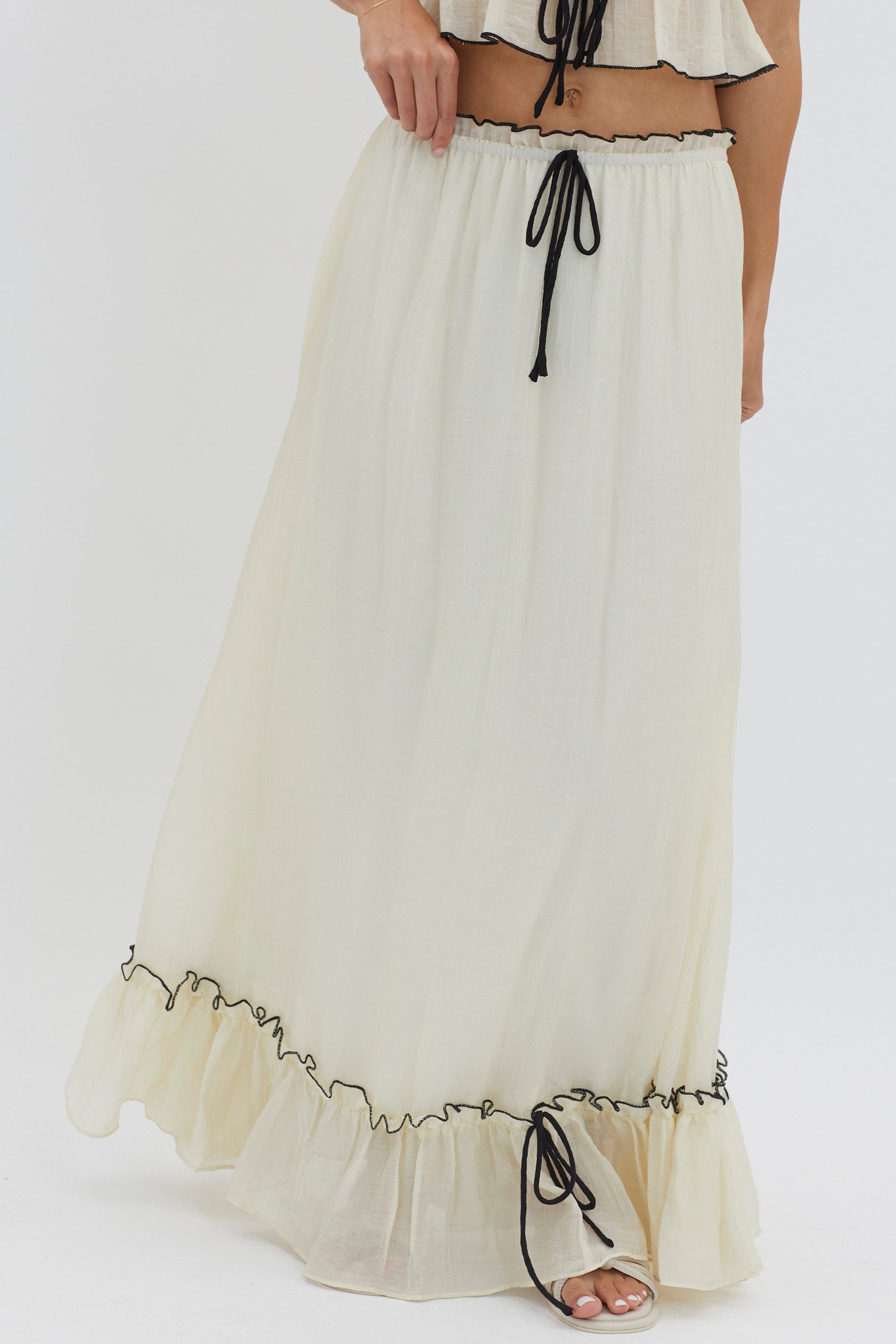 Maidens Tie Detail Overlock Maxi Skirt Cream-Maymioy