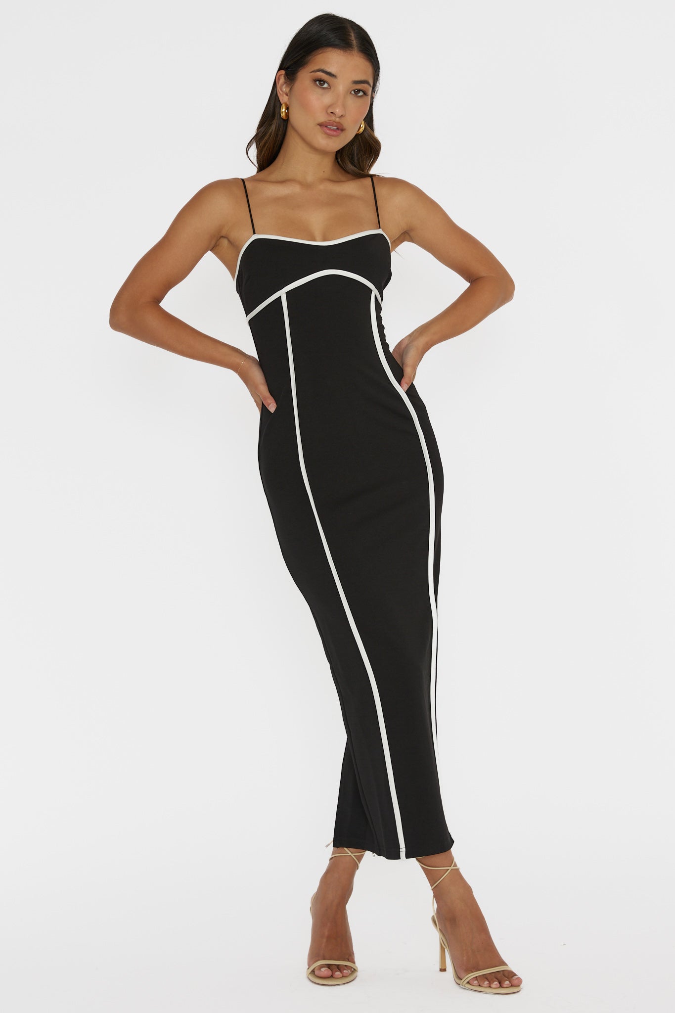 Justyna Contrast Piping Trim Midi Dress Black-Maymioy