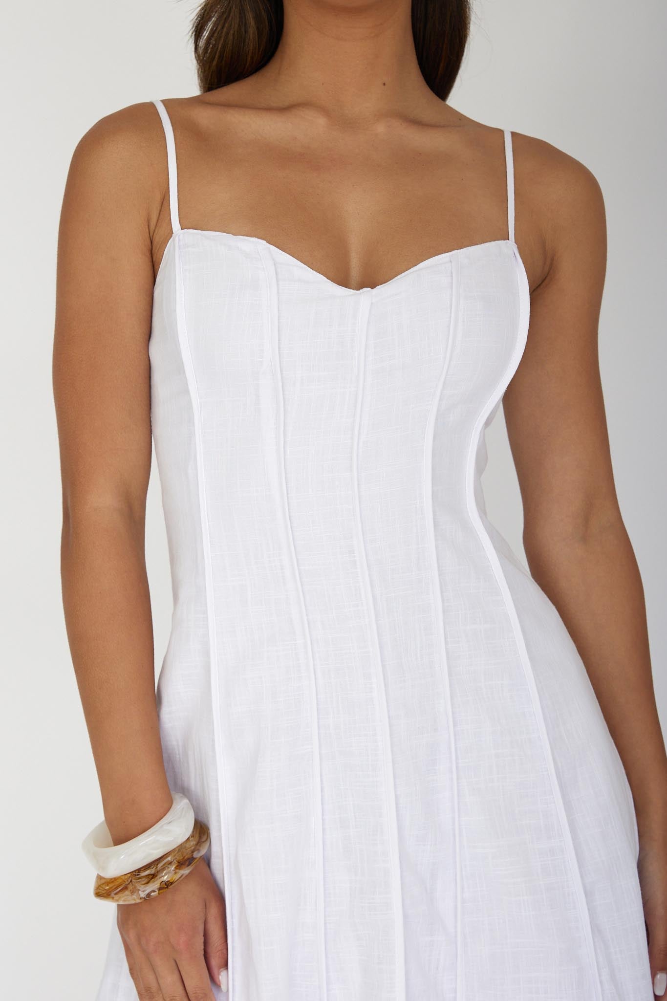 Vacay Pintuck Pleat Midi Dress White-Maymioy