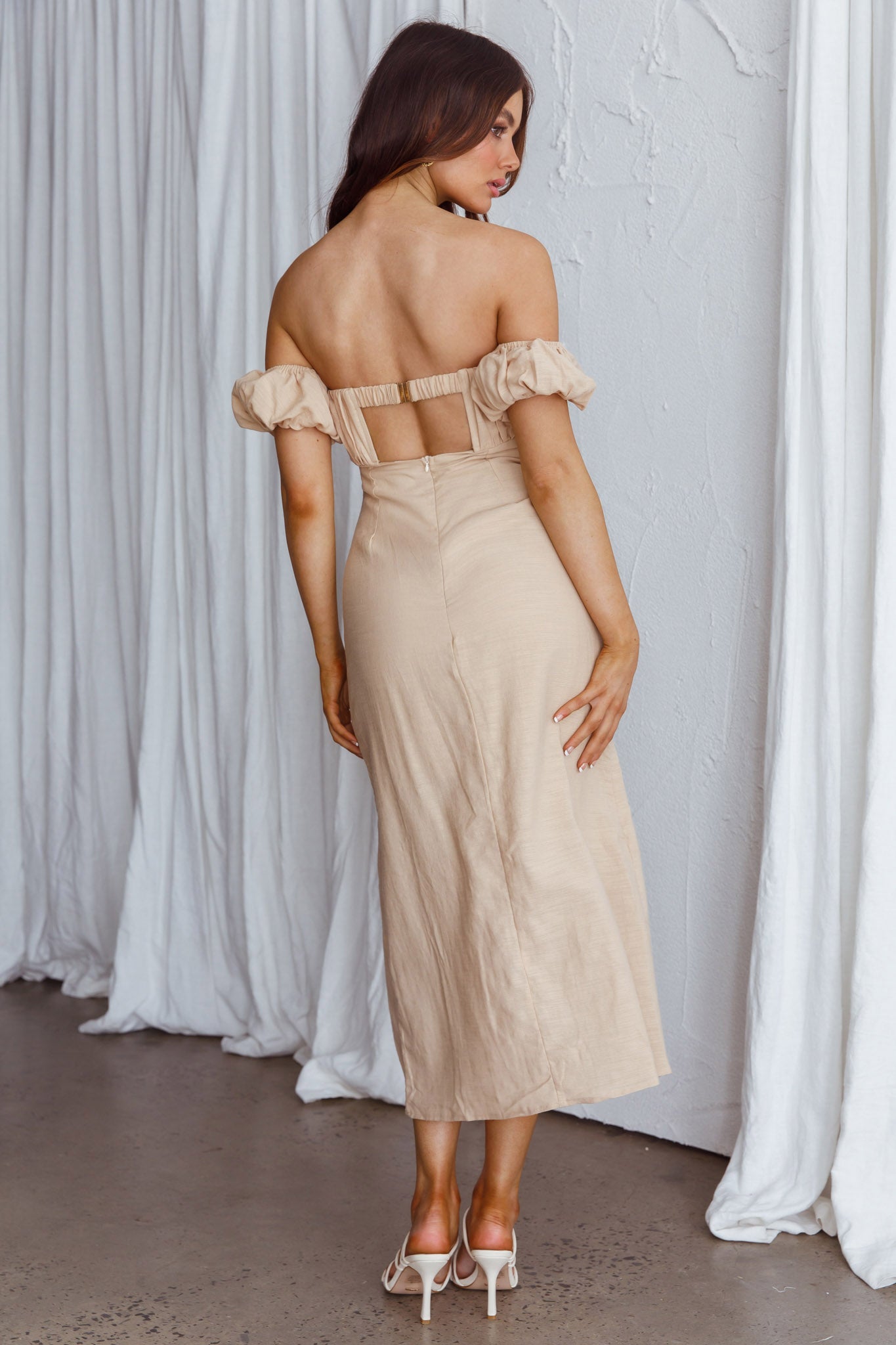 Nico Off-Shoulder Split Midi Dress Sand-Maymioy