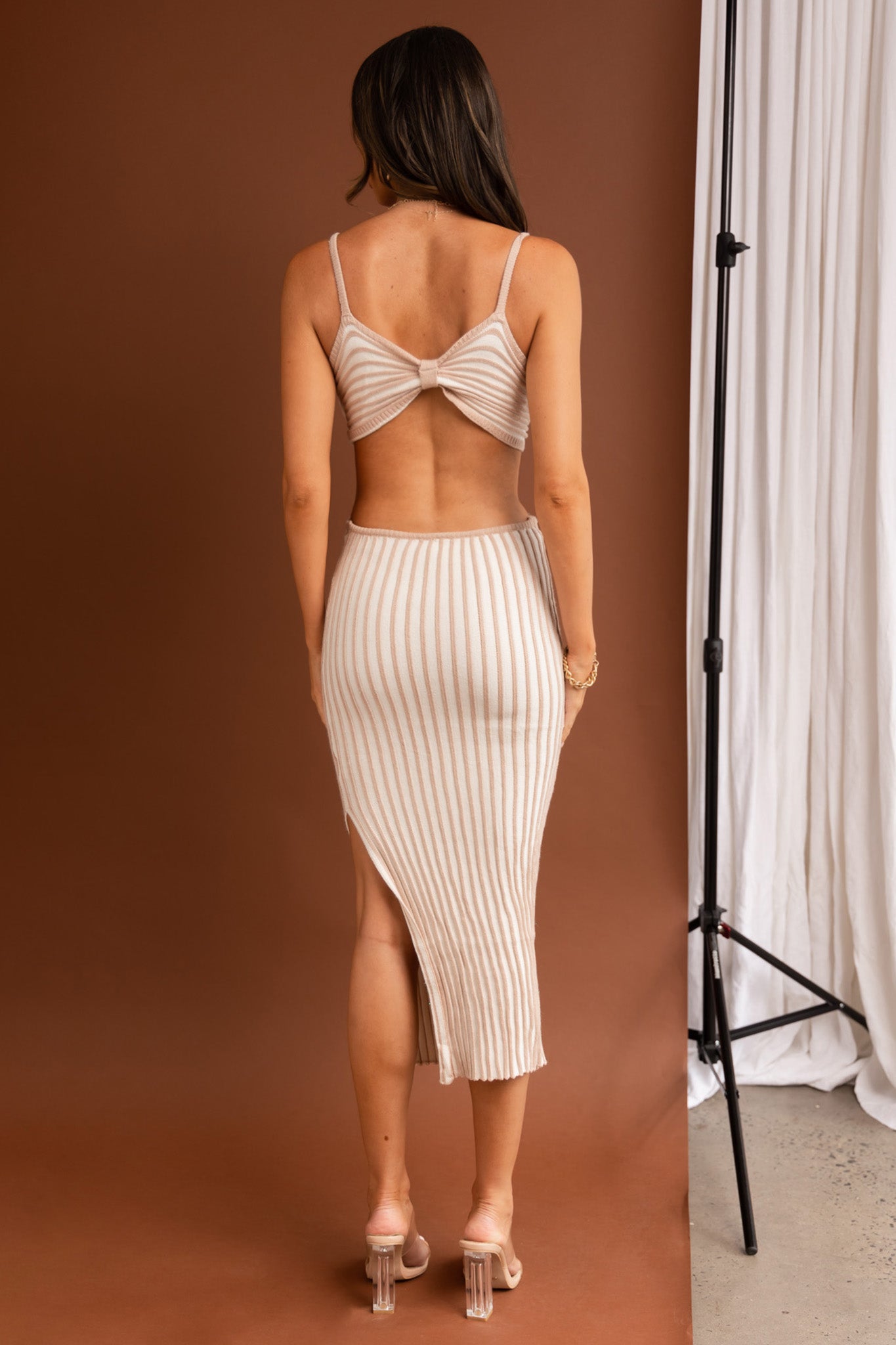 Sweepstakes Ribbed Knit Cut-Out Bodice Midi Dress Striped Beige-Maymioy