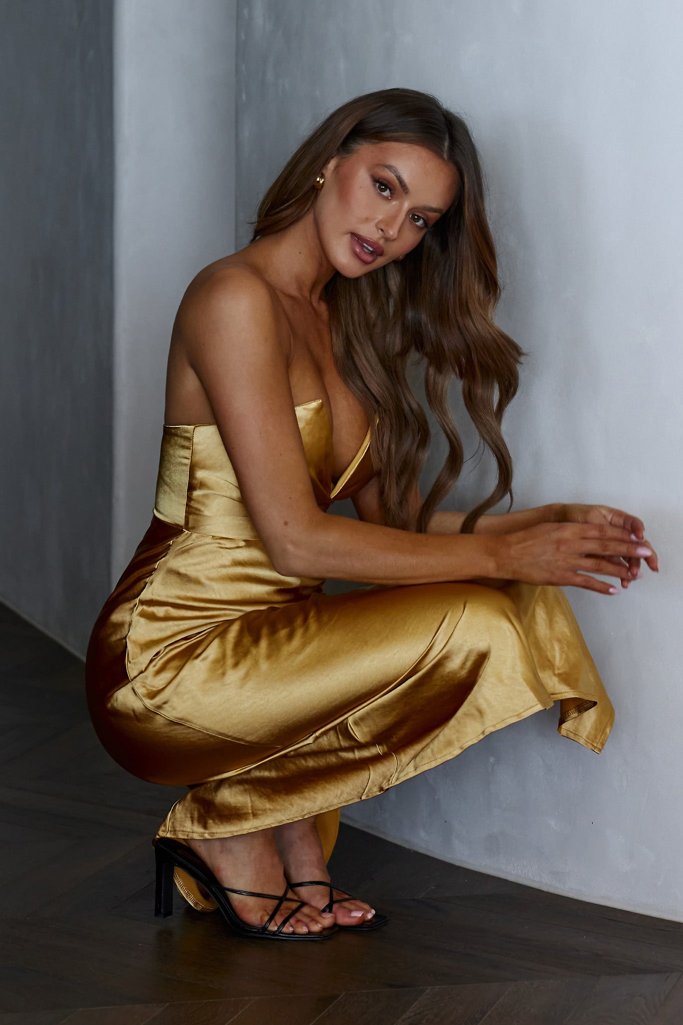 Ma Jolie Strapless Midi Dress Gold-Maymioy