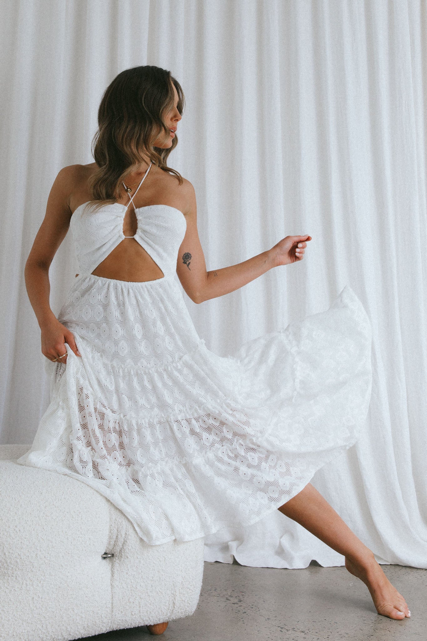 Just Cruise Cut-Out Bodice Midi Dress White-Maymioy