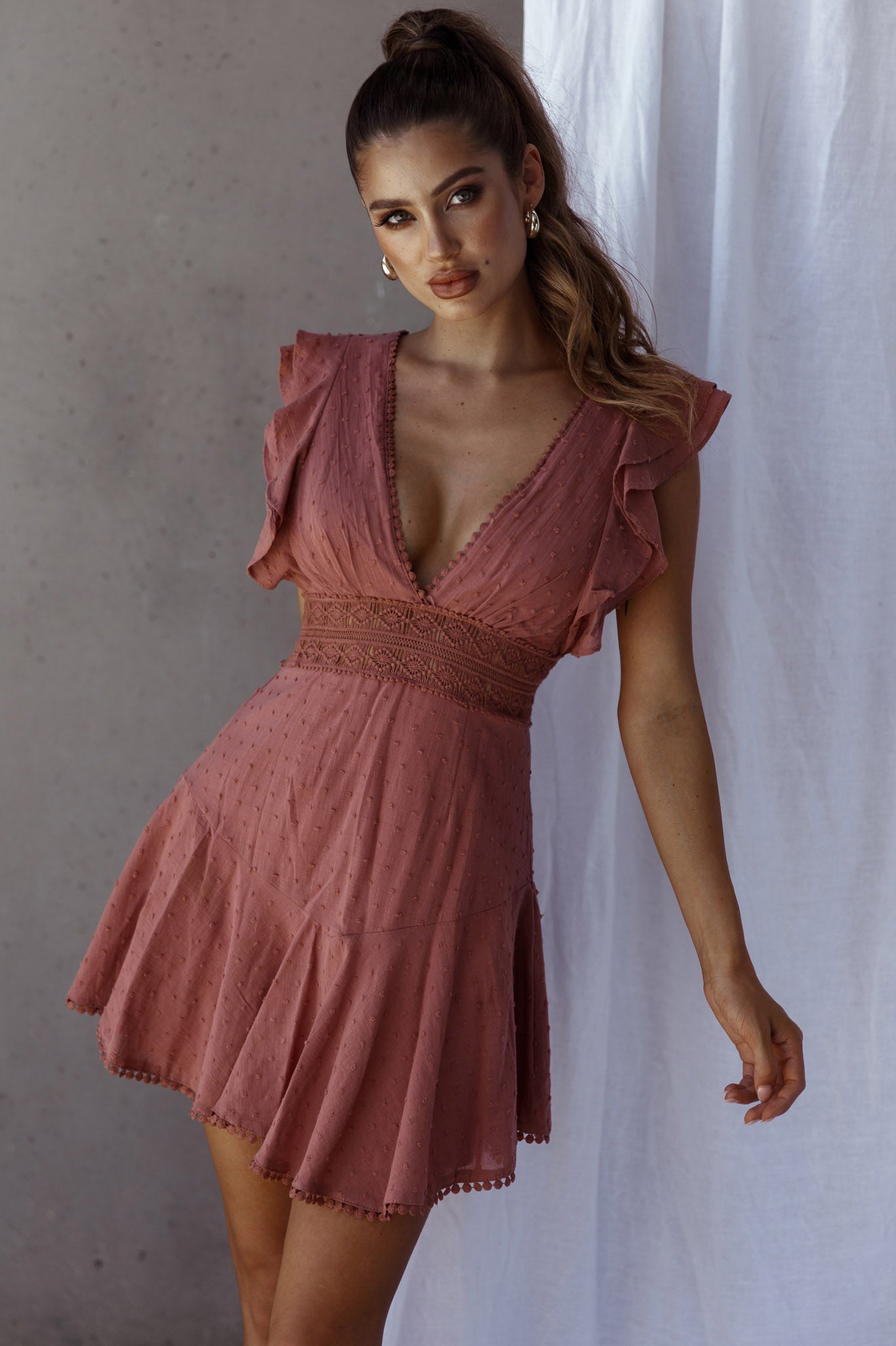 Idyllwild Ruffle Shoulder Mini Dress Rose-Maymioy