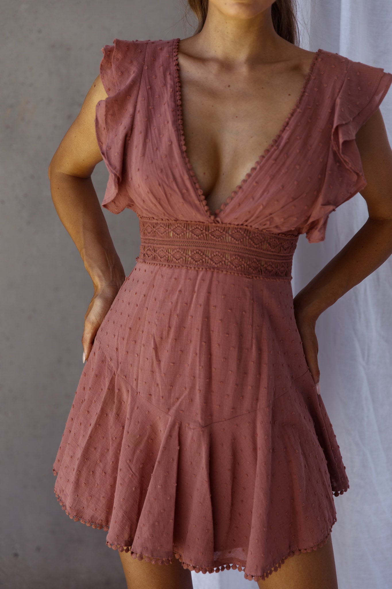 Idyllwild Ruffle Shoulder Mini Dress Rose-Maymioy
