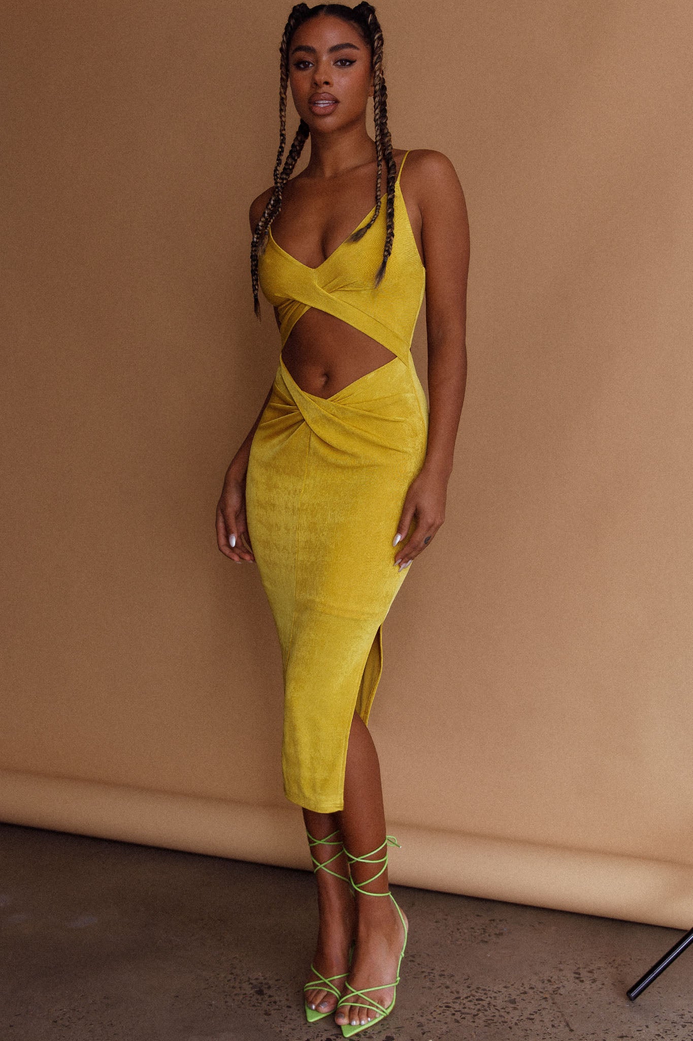 Loving You Cut-Out Waist Midi Dress Yellow-Maymioy