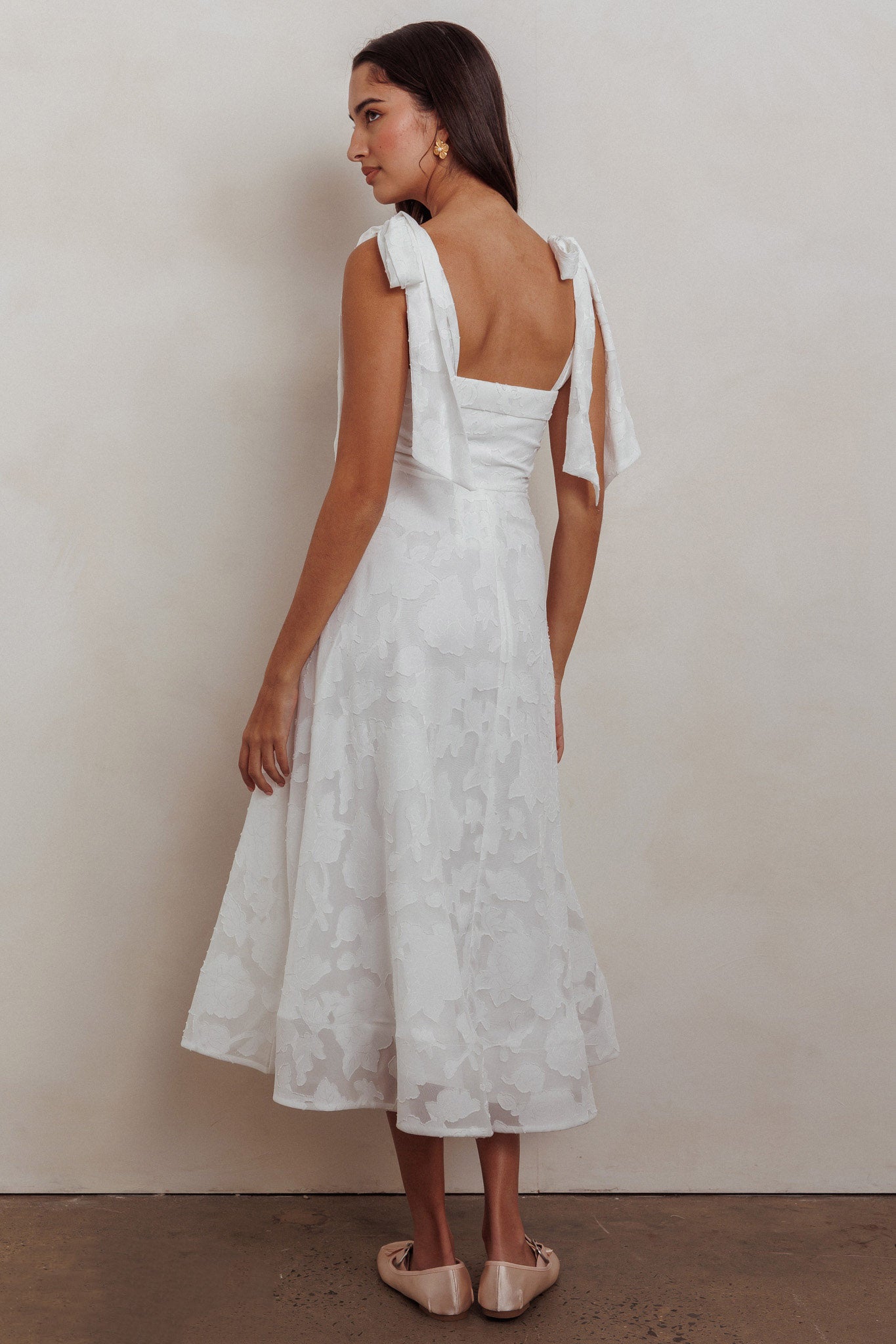 Jeanie Bow Shoulder Midi Dress Embossed White-Maymioy