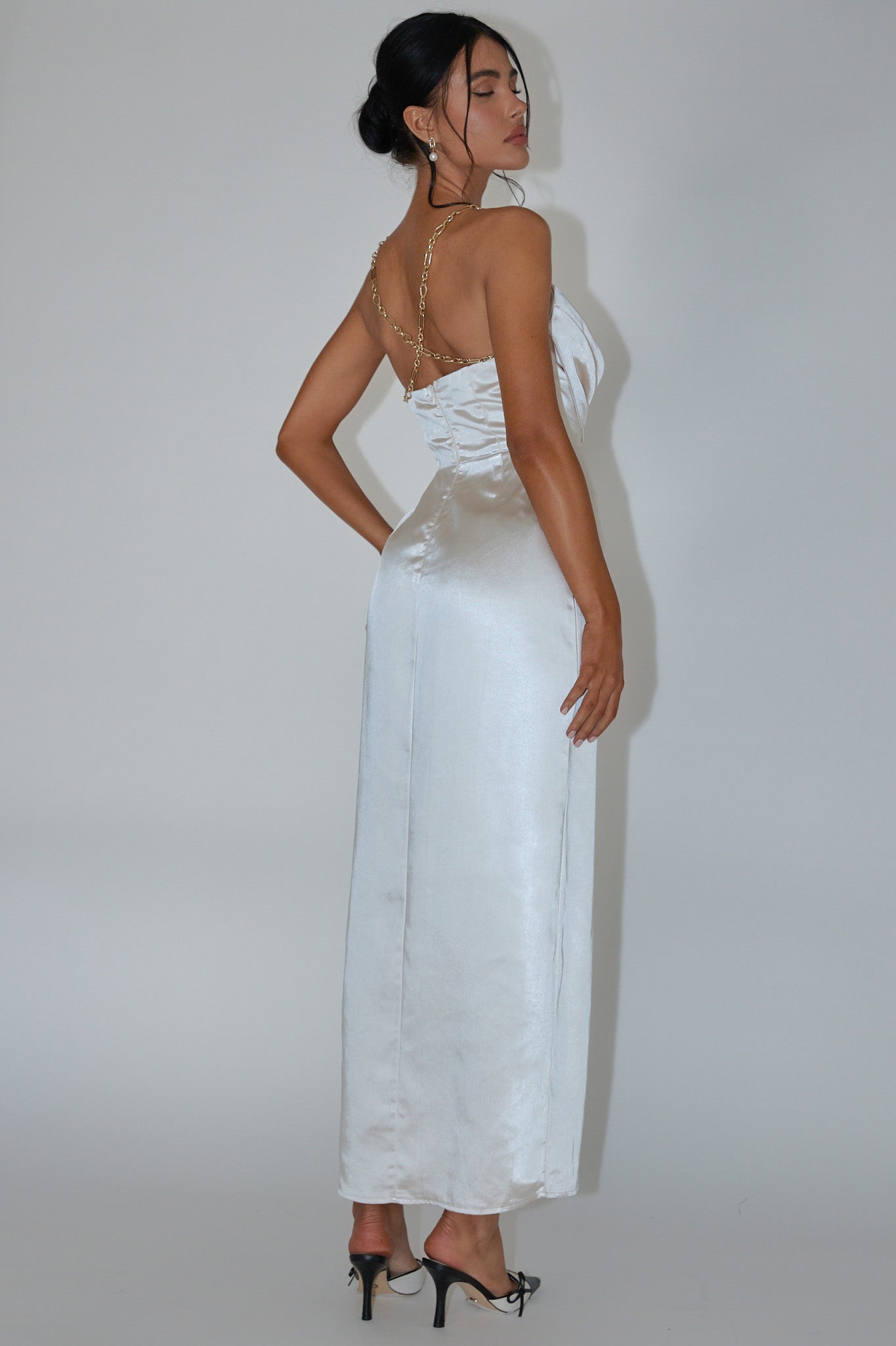 Emanuella Chain Strap Satin Midi Dress Champagne-Maymioy
