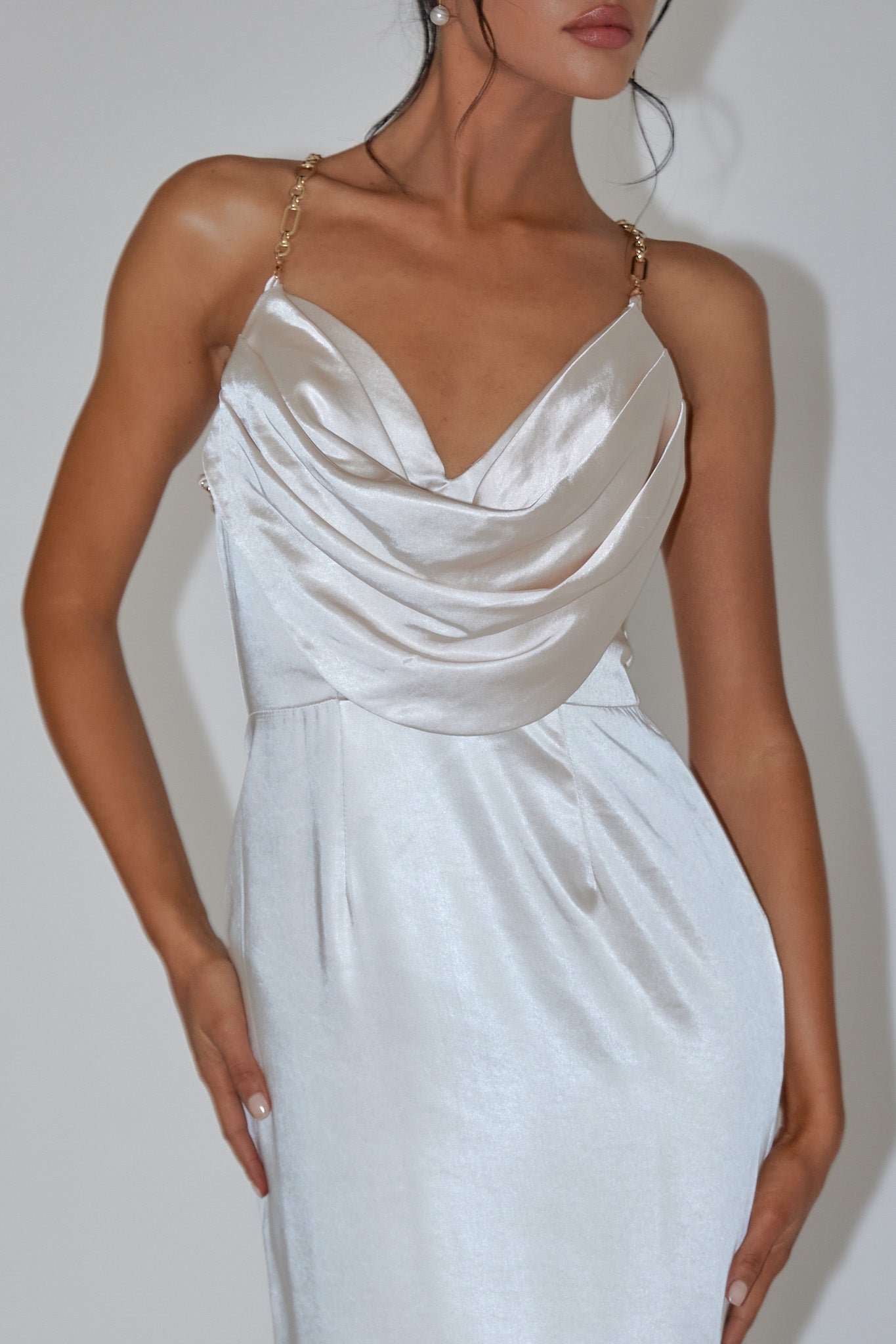 Emanuella Chain Strap Satin Midi Dress Champagne-Maymioy