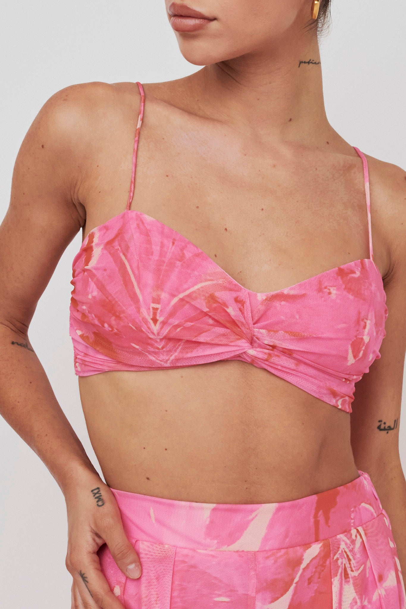 Tammi Tied Back Crop Top Print Blush-Maymioy