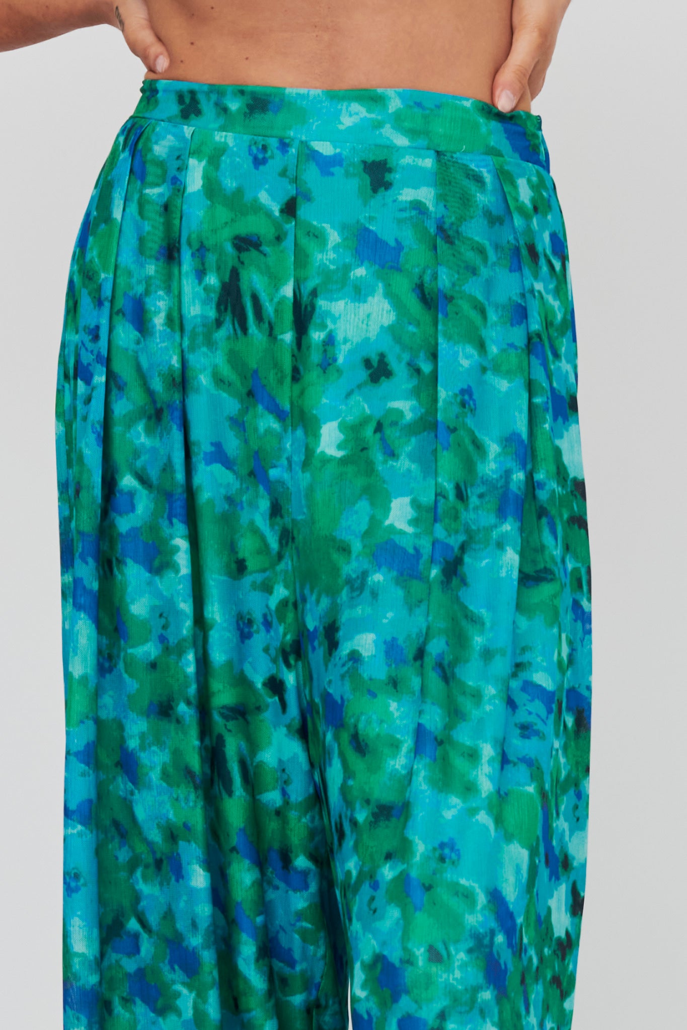 Tammi Wide Leg Satin Pants Floral Green-Maymioy
