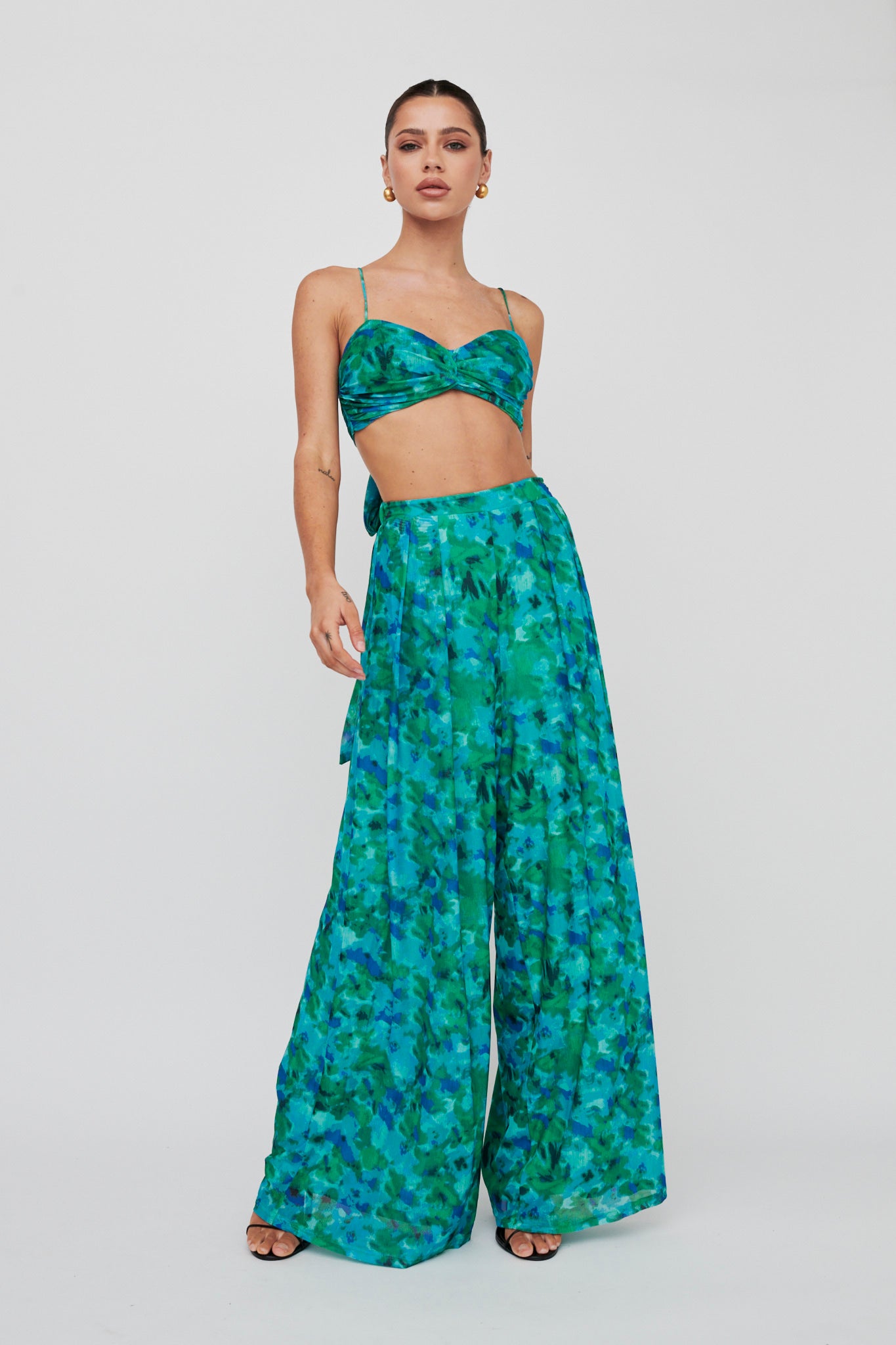 Tammi Tied Back Crop Top Floral Green-Maymioy