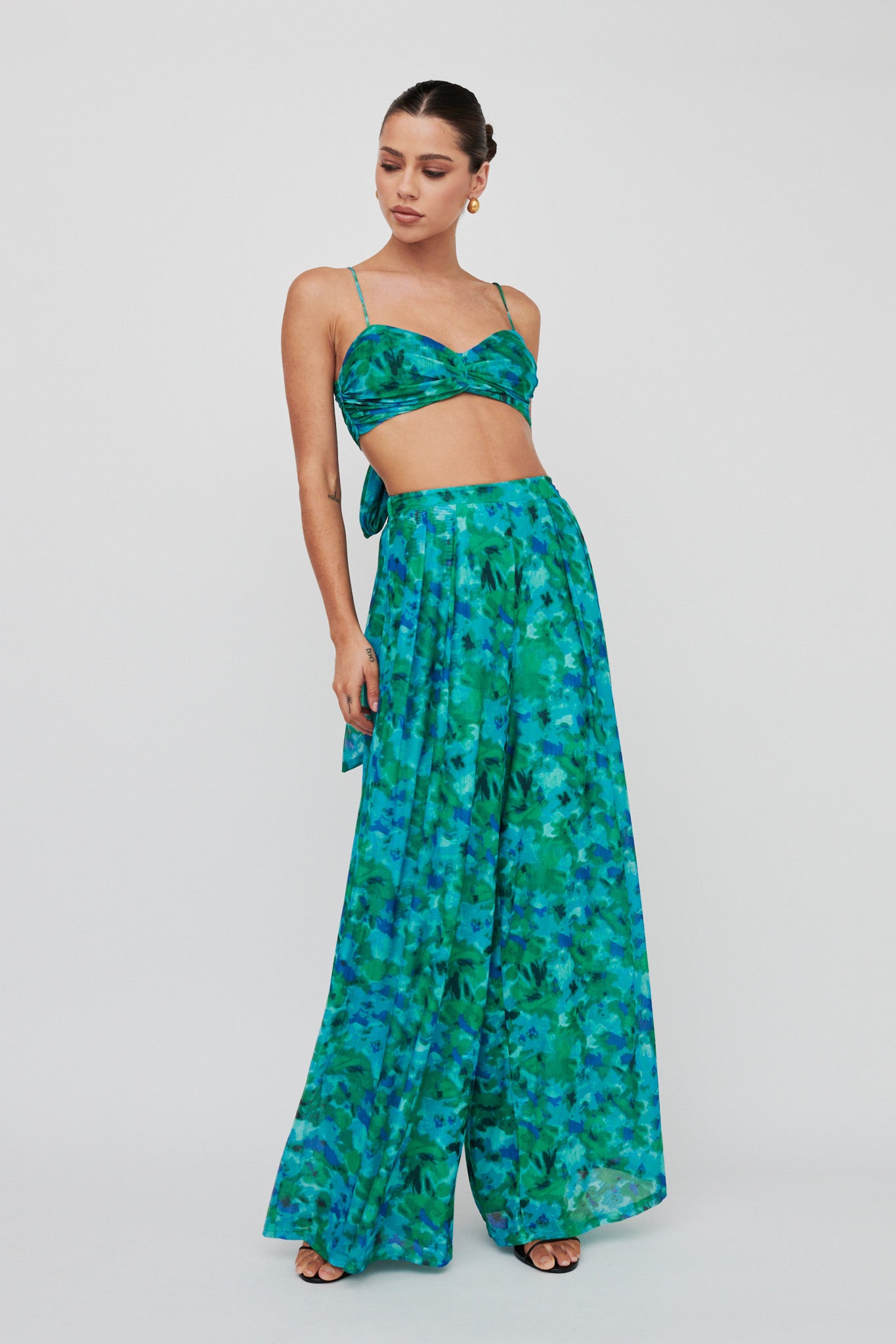 Tammi Tied Back Crop Top Floral Green-Maymioy