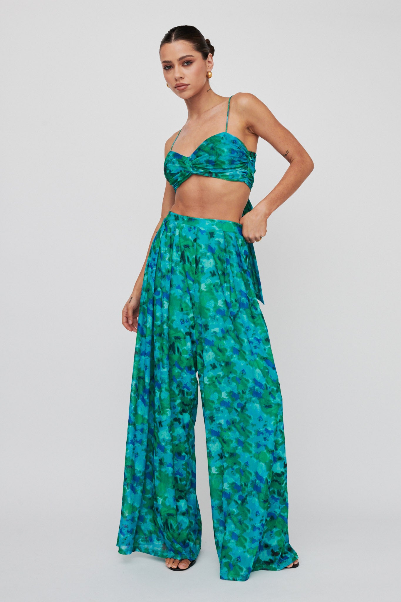 Tammi Tied Back Crop Top Floral Green-Maymioy