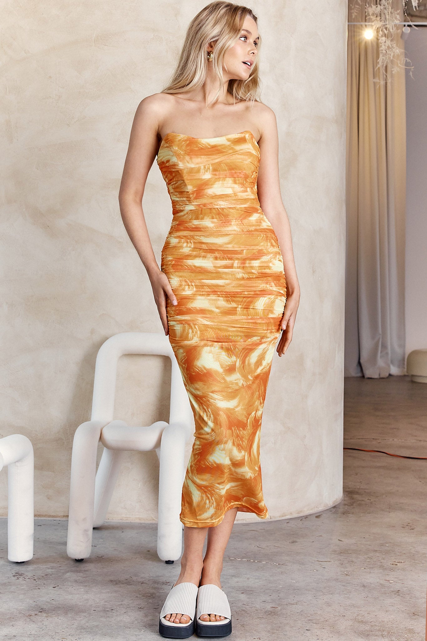 Logan Strapless Ruched Midi Dress Orange-Maymioy