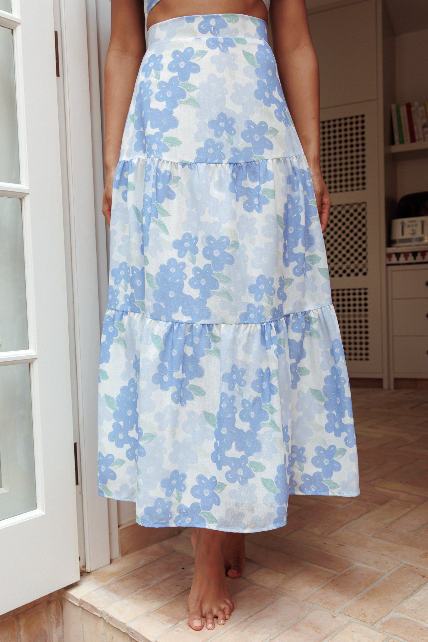 The Moment Maxi Skirt Floral Blue-Maymioy