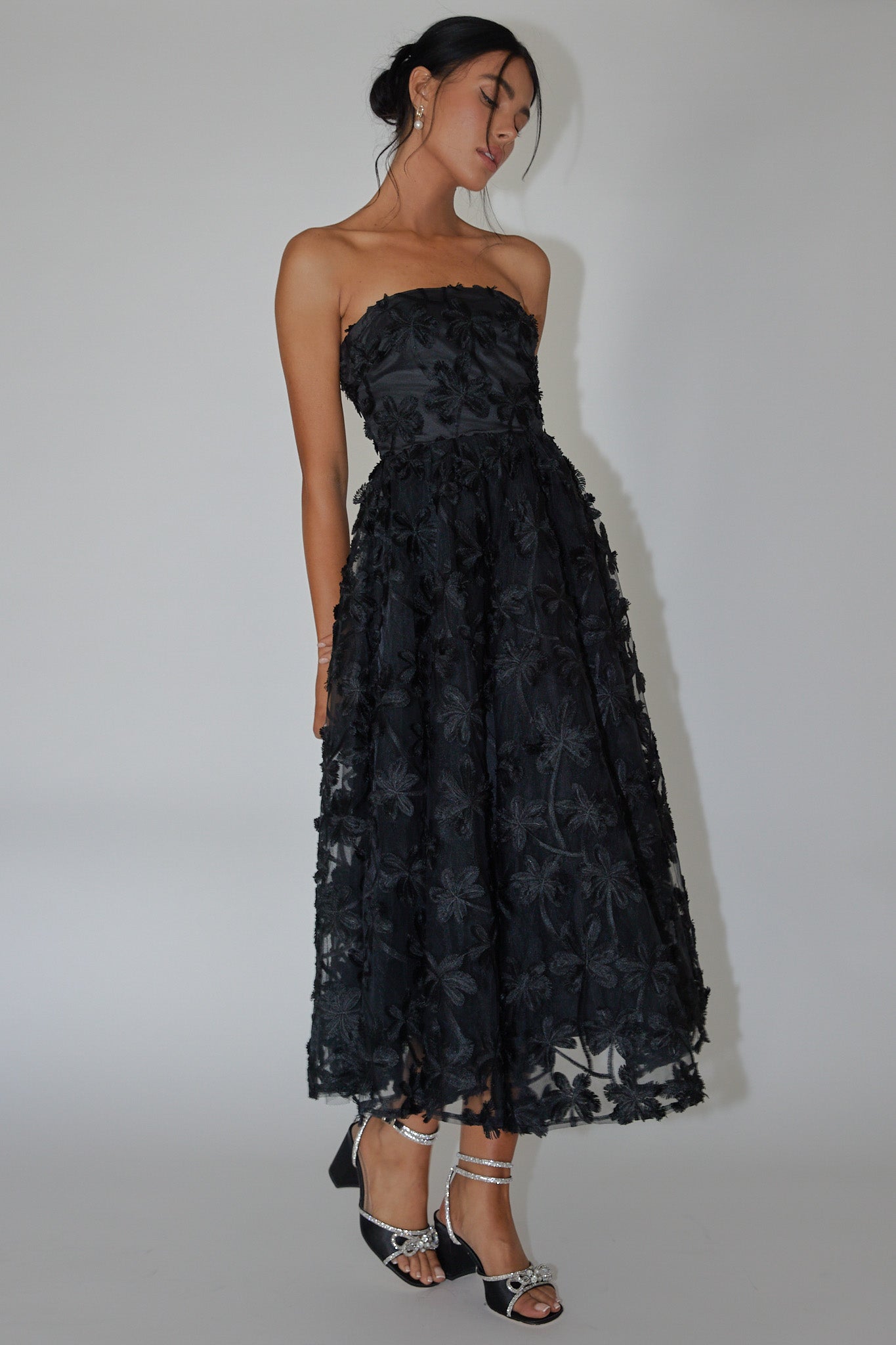 Dori Floral Embellished Midi Dress Black-Maymioy