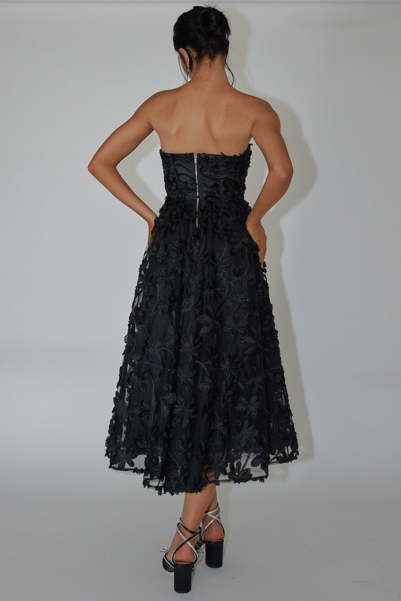 Dori Floral Embellished Midi Dress Black-Maymioy