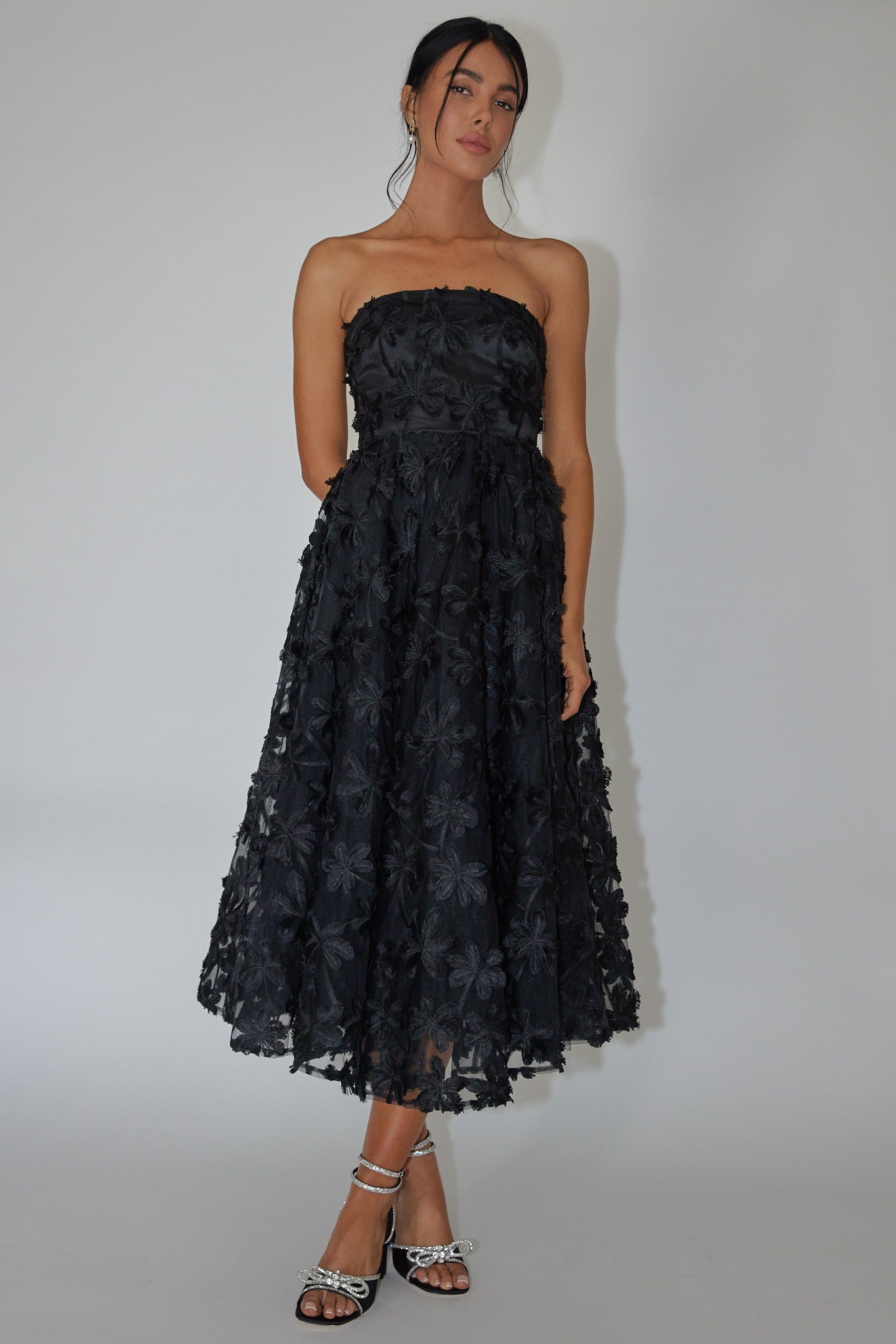Dori Floral Embellished Midi Dress Black-Maymioy