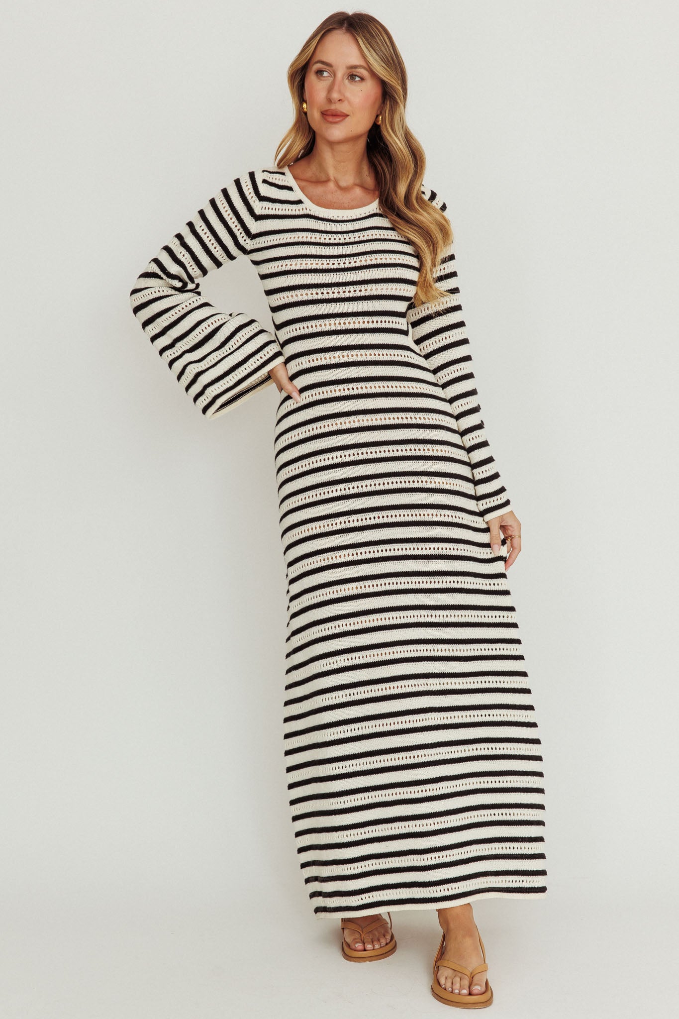 Meredith Long Sleeve Cut-Out Maxi Dress Cream Black-Maymioy