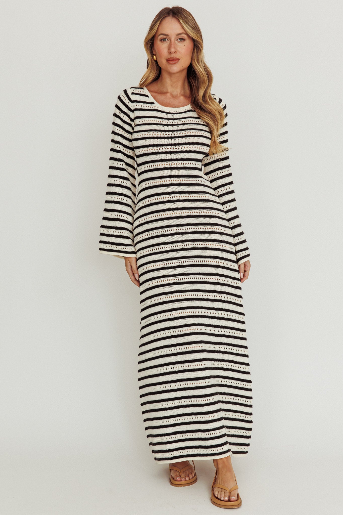 Meredith Long Sleeve Cut-Out Maxi Dress Cream Black-Maymioy