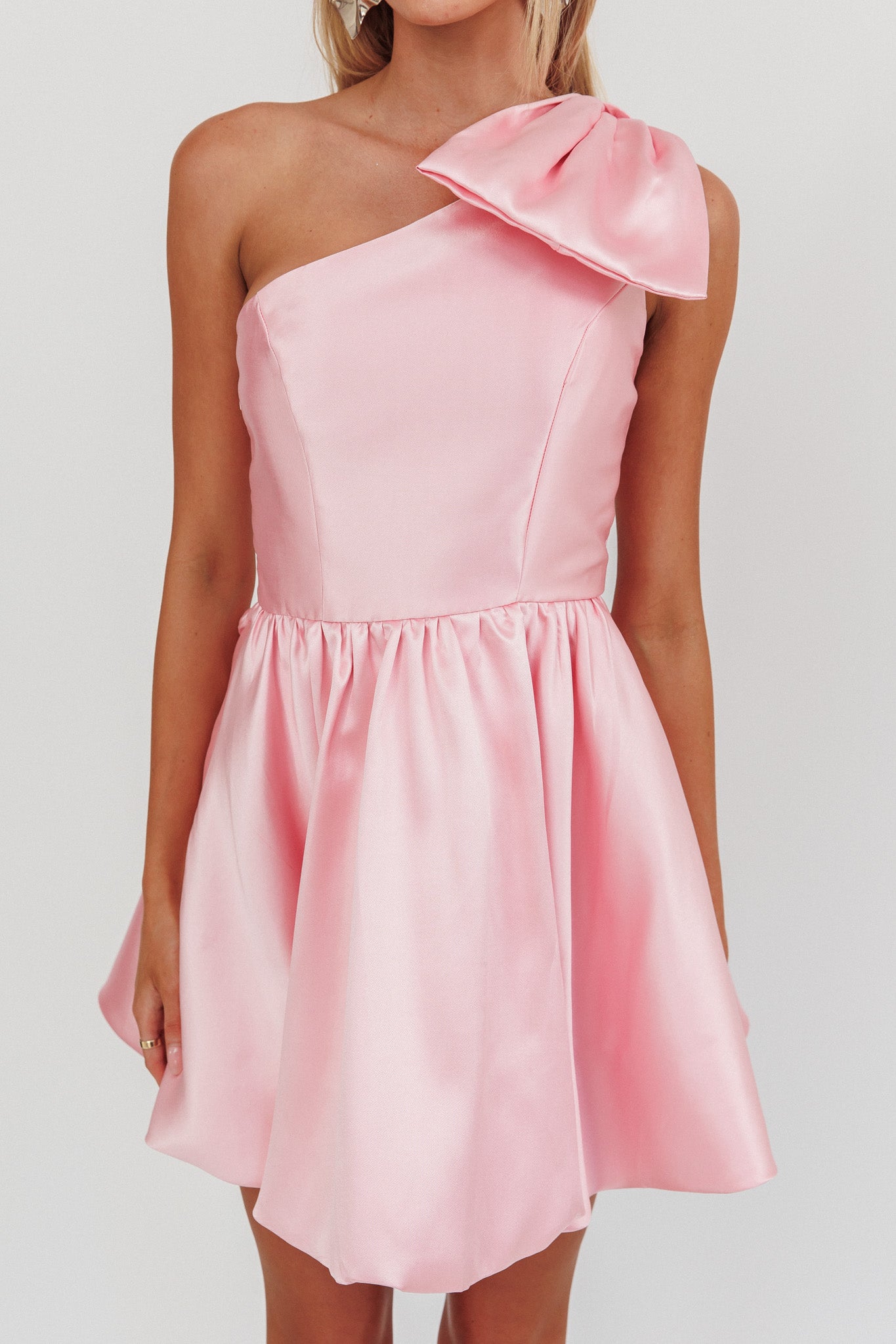 Athens Shoulder Bow Bubble Hem Mini Dress Blush-Maymioy