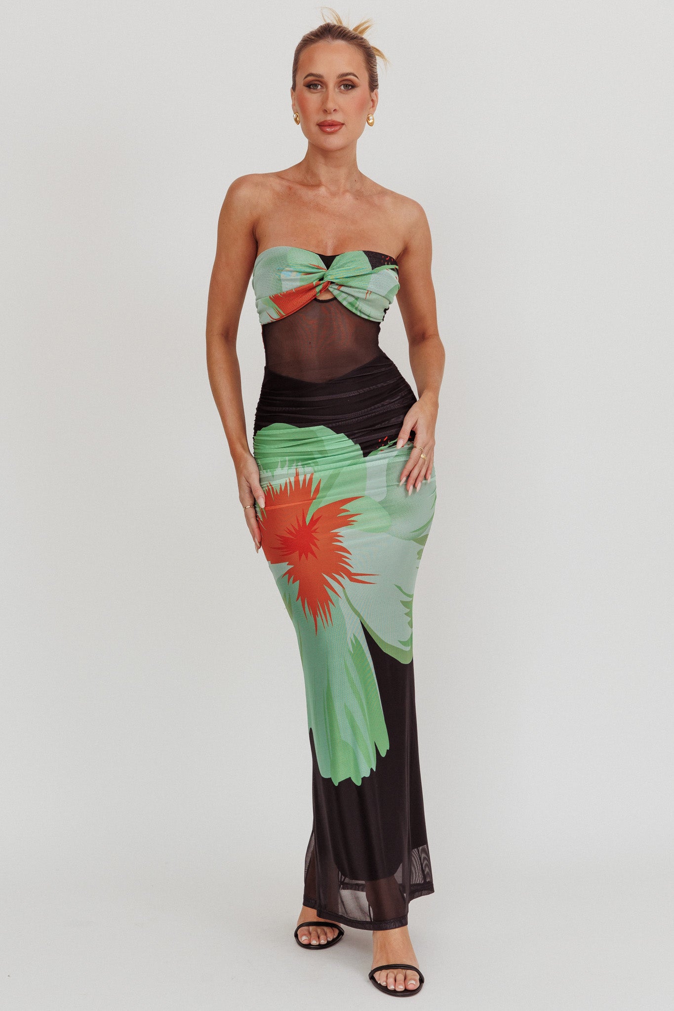 Oliana Sheer Waist Floral Maxi Dress Black-Maymioy