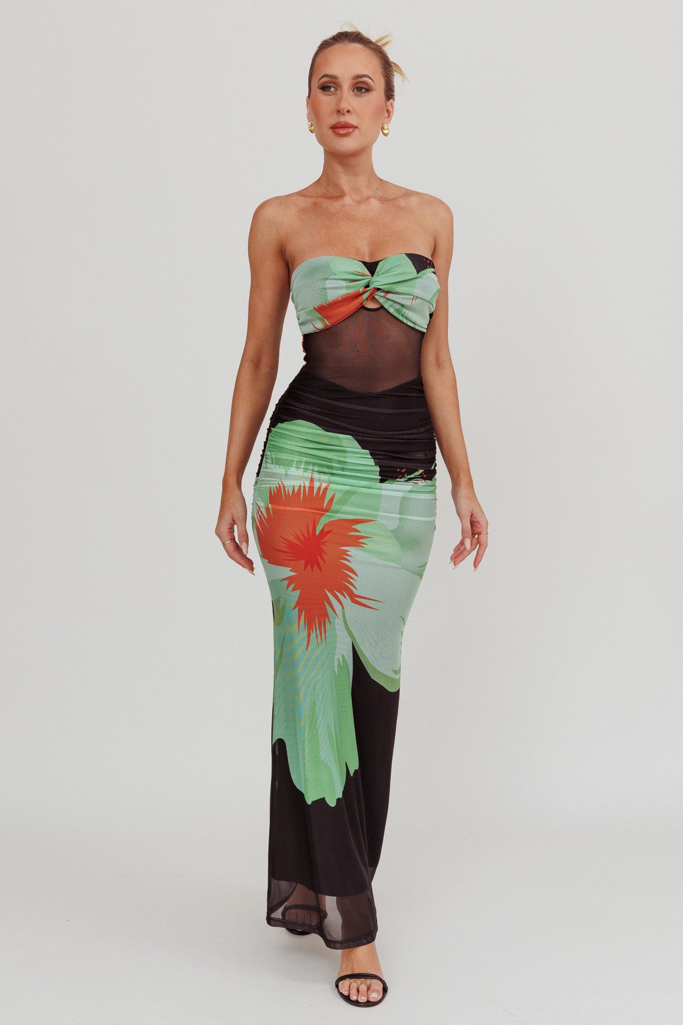 Oliana Sheer Waist Floral Maxi Dress Black-Maymioy