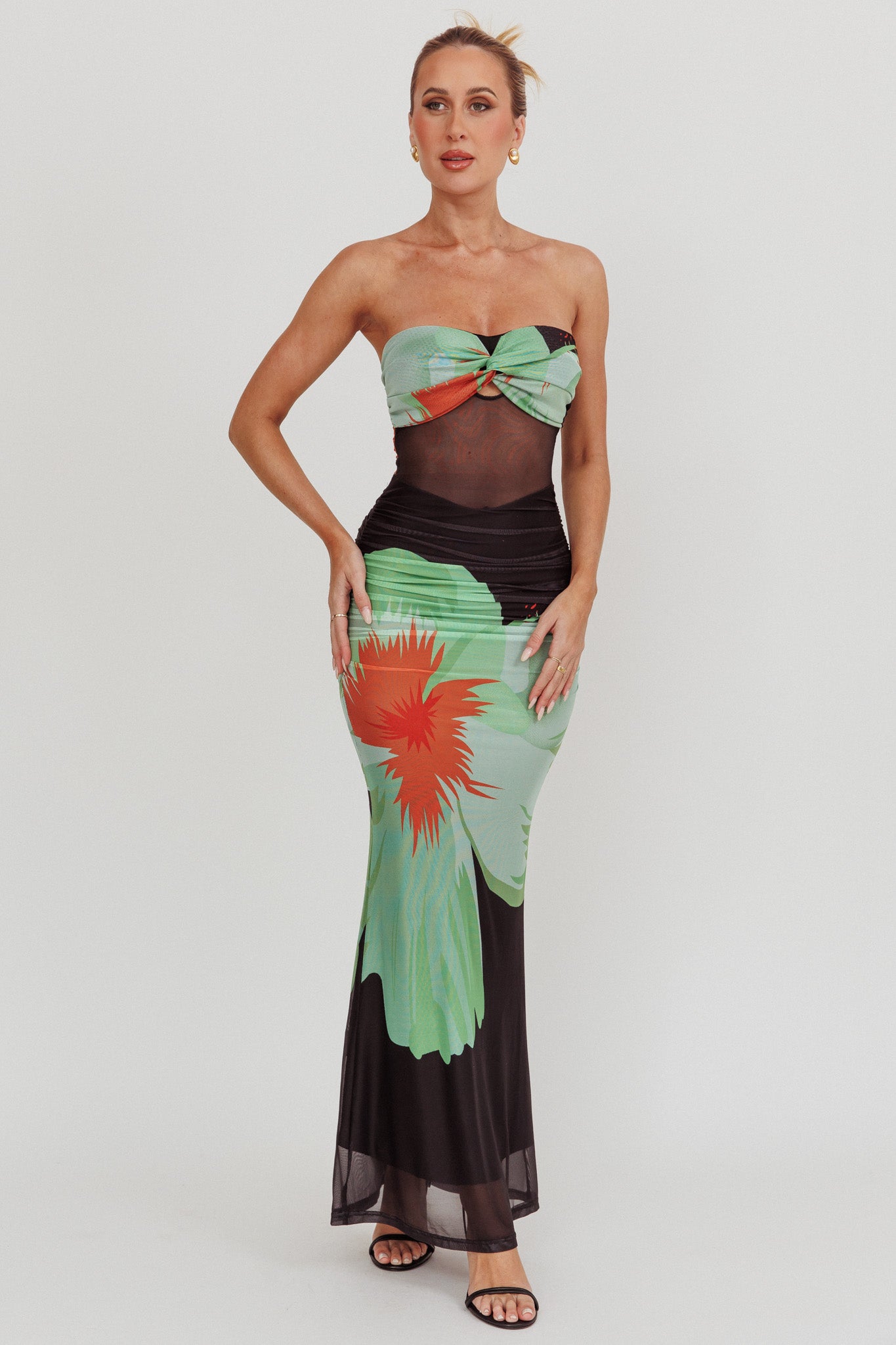 Oliana Sheer Waist Floral Maxi Dress Black-Maymioy