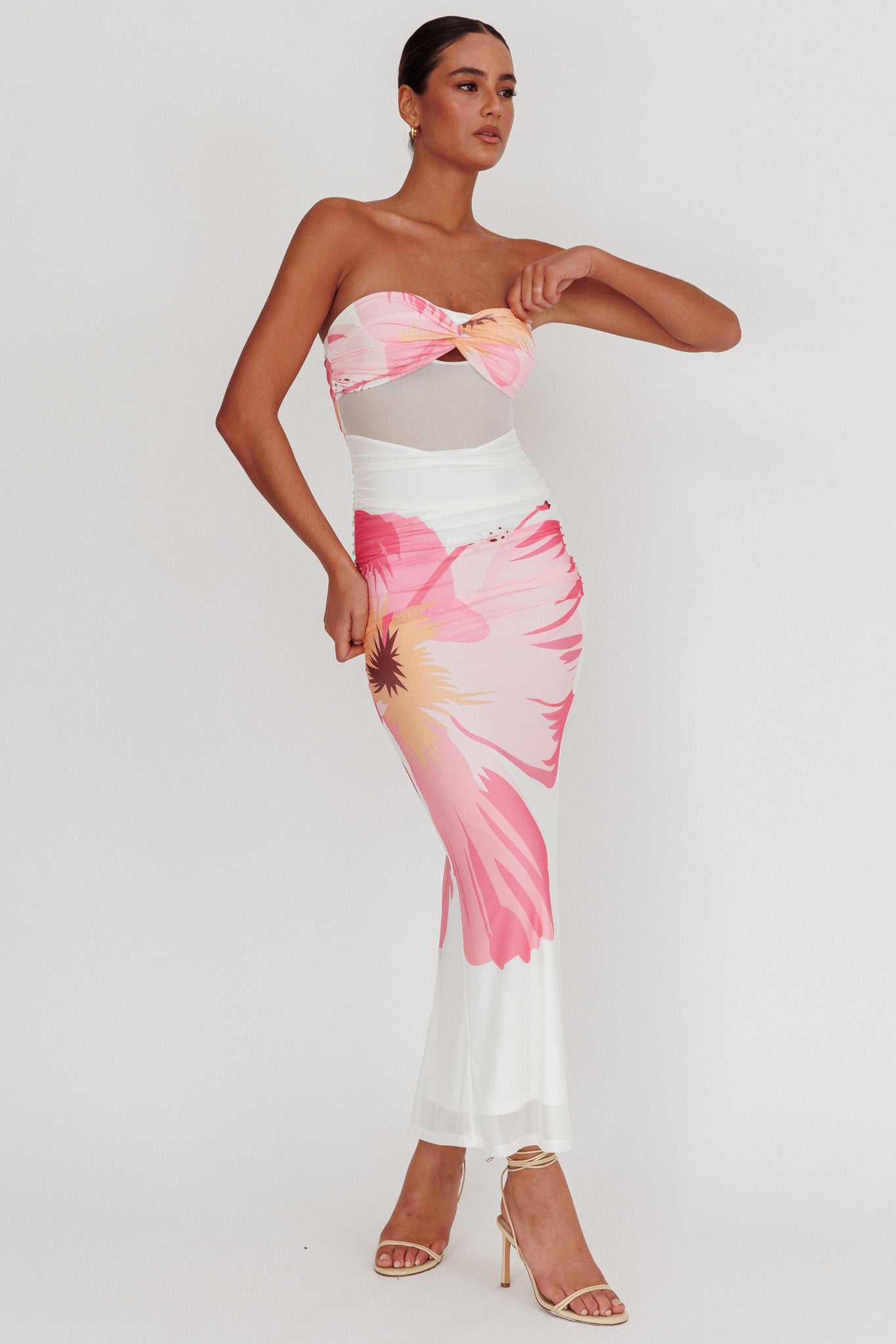 Oliana Sheer Waist Floral Maxi Dress White-Maymioy