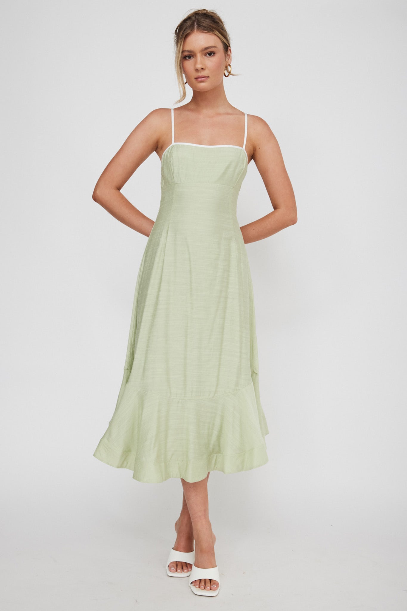 Noni Cami Strap Swing Midi Dress Pistachio-Maymioy