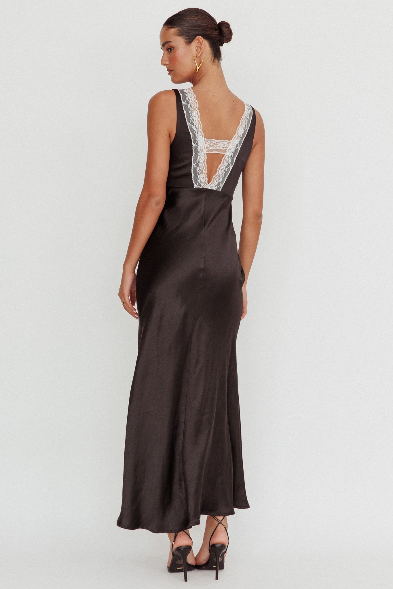 Ivonne Contrast Lace V-Neck Maxi Dress Black-Maymioy
