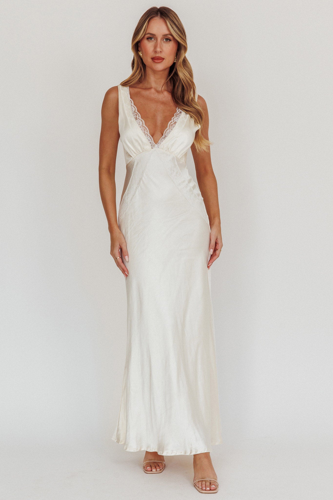 Ivonne Lace Trim V-Neck Maxi Dress Oyster-Maymioy