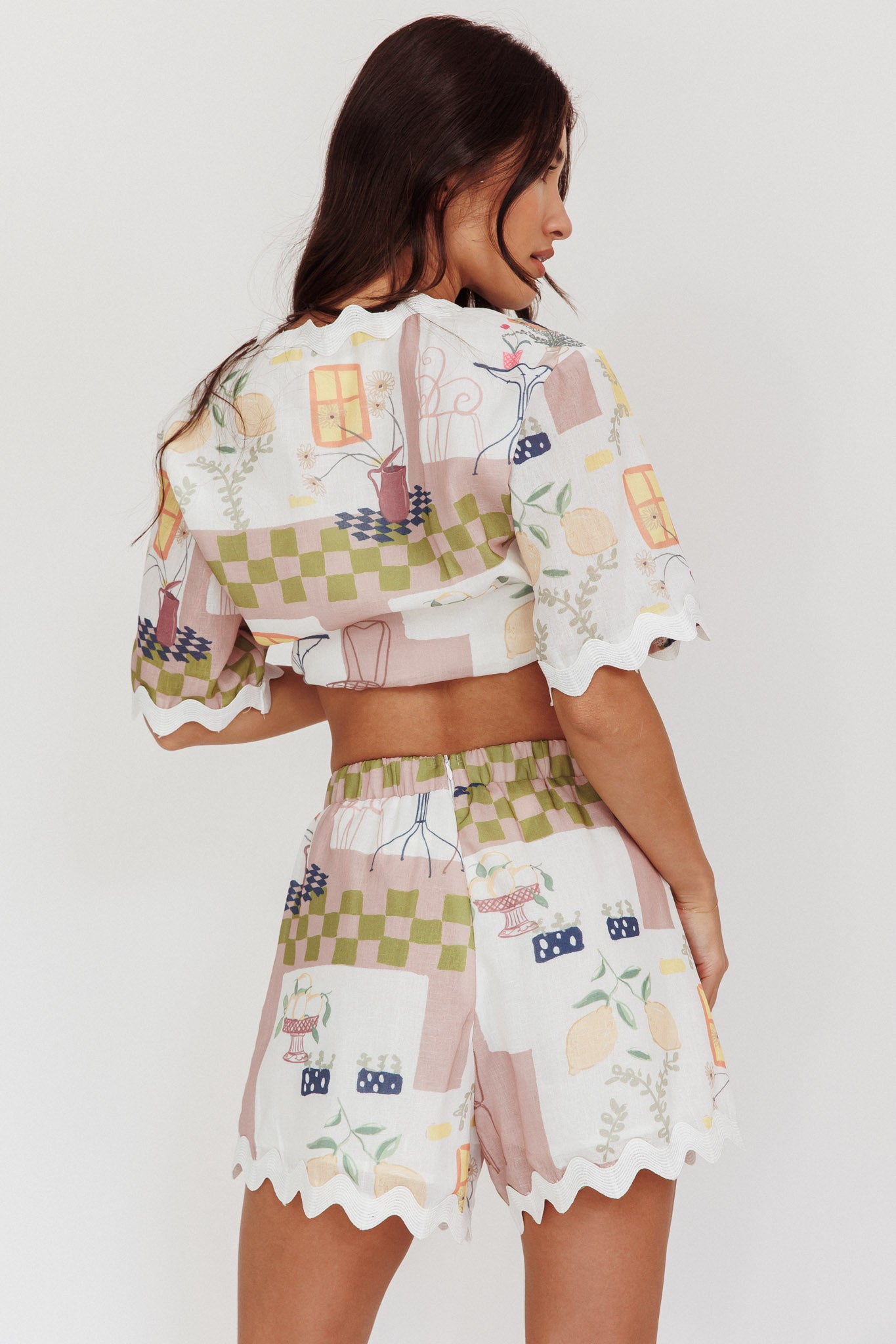 Breakaway Graphic Print Elastic Shorts Olive-Maymioy