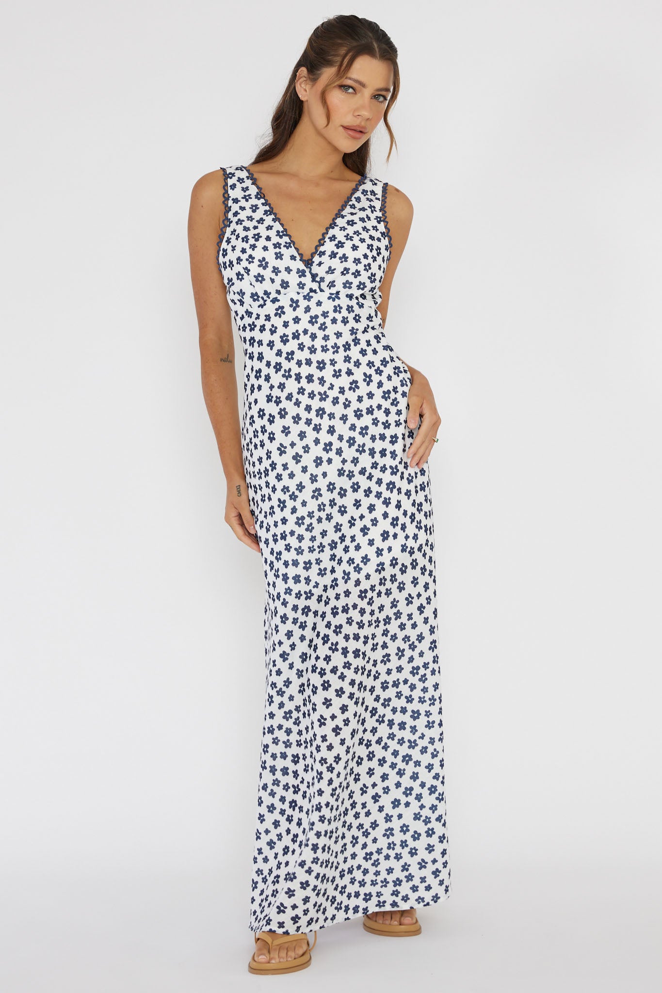 Miss Divine V-Neck Maxi Dress Flower Blue-Maymioy