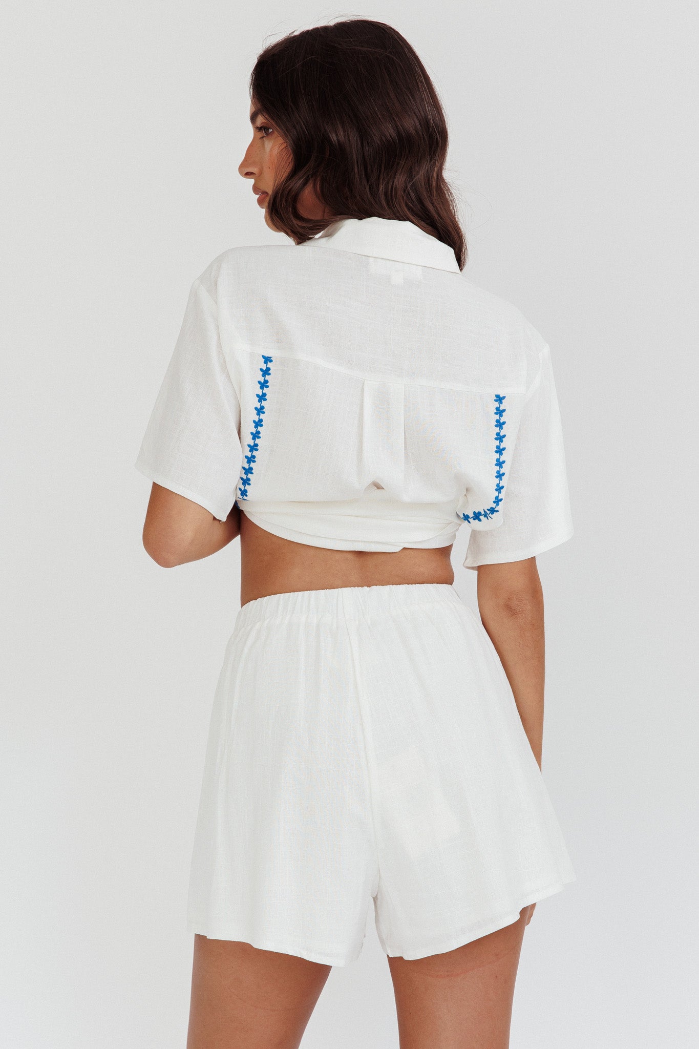 Swing Of Things Elastic Waist Shorts Embroidered White-Maymioy