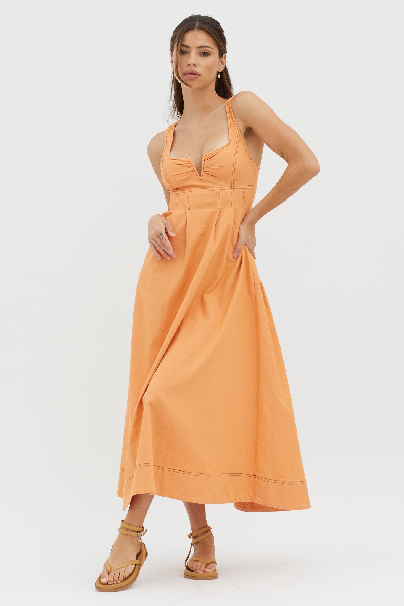 Isadore V-Bust Midi Dress Mango-Maymioy