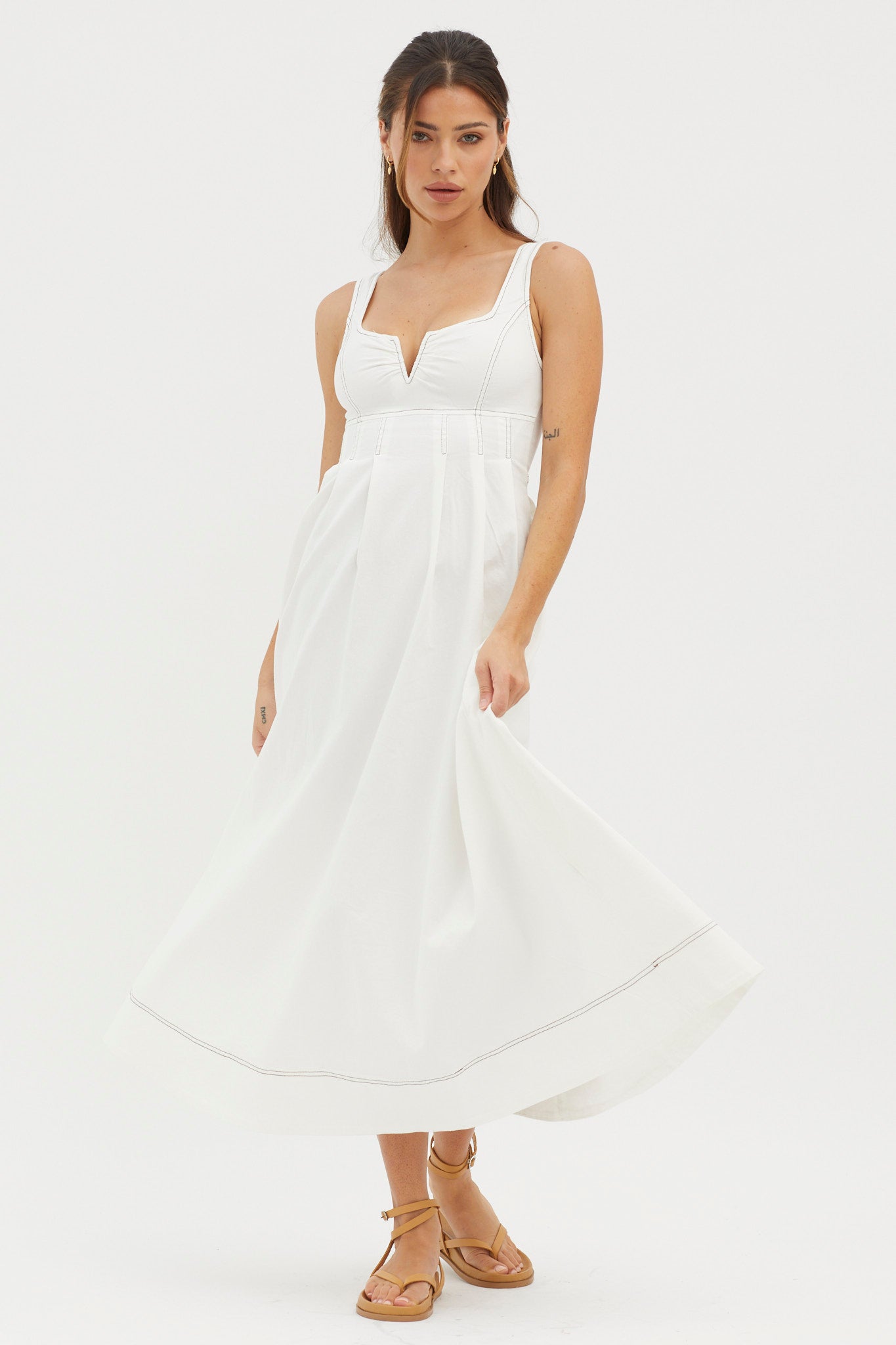 Isadore V-Bust Midi Dress White-Maymioy