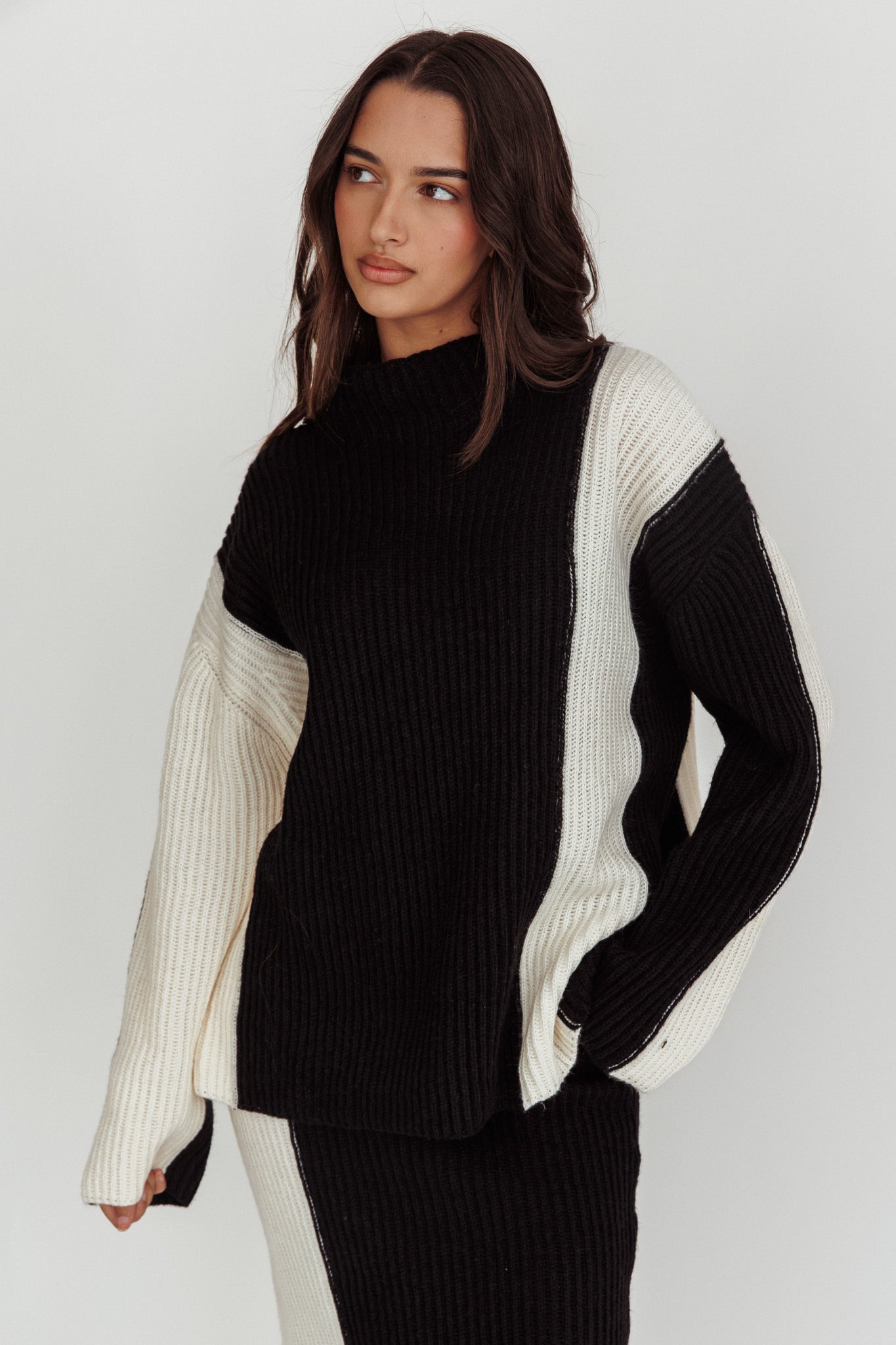 Eos Ribbed Mock Neck Knit Jumper Black Cream-Maymioy