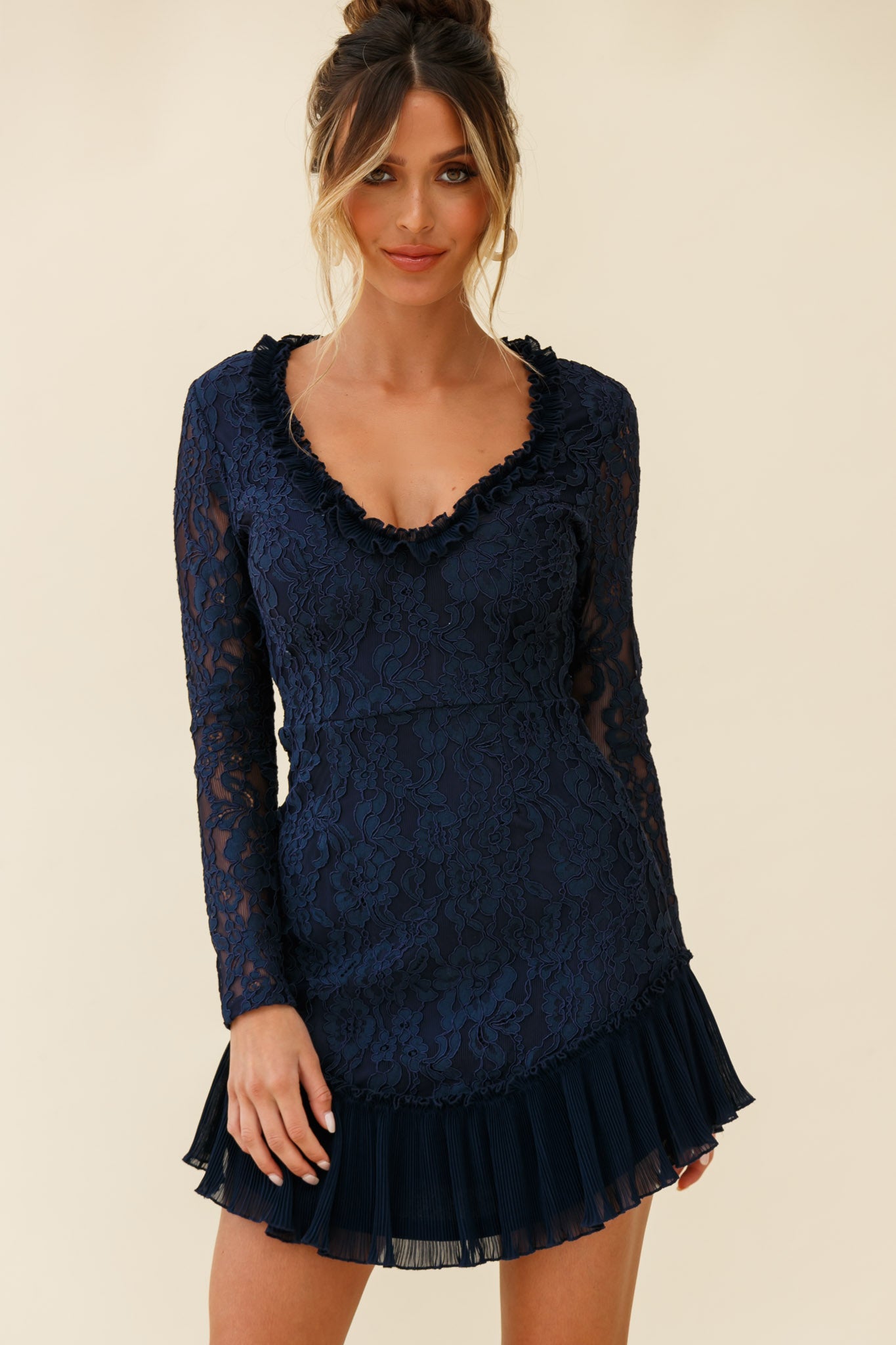 Isabella Long Sleeve Open Back Lace Dress Navy-Maymioy