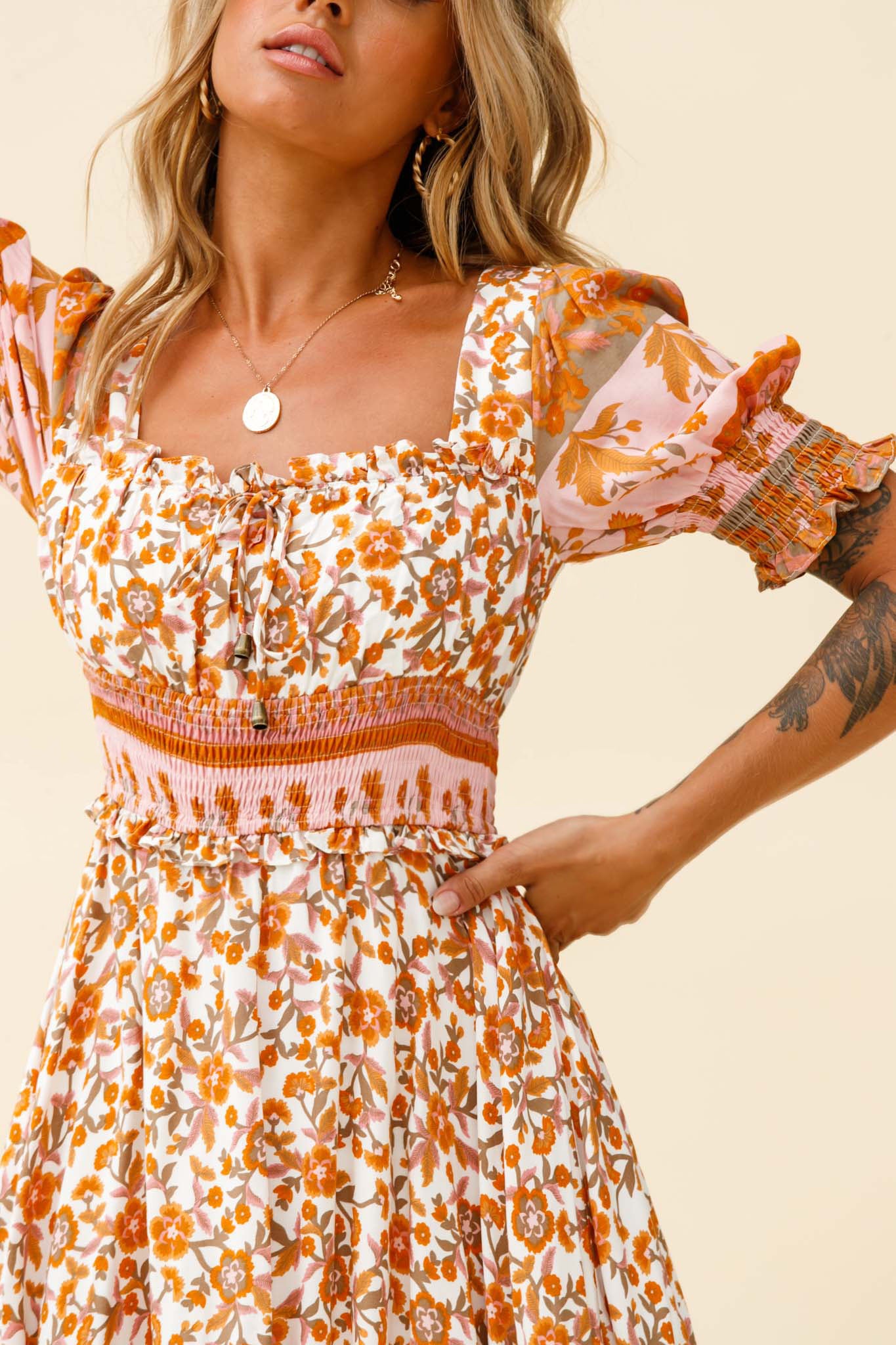 Summer In Paris Puff Sleeve Open Back Dress Floral Print White/Pink-Maymioy