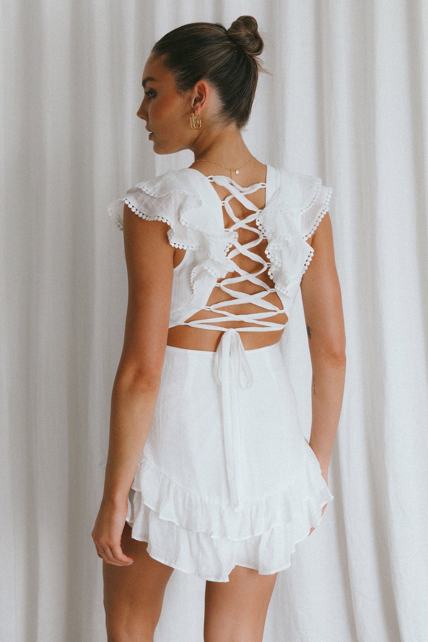 Charade Ruffle Shoulder Corset Back Dress White-Maymioy