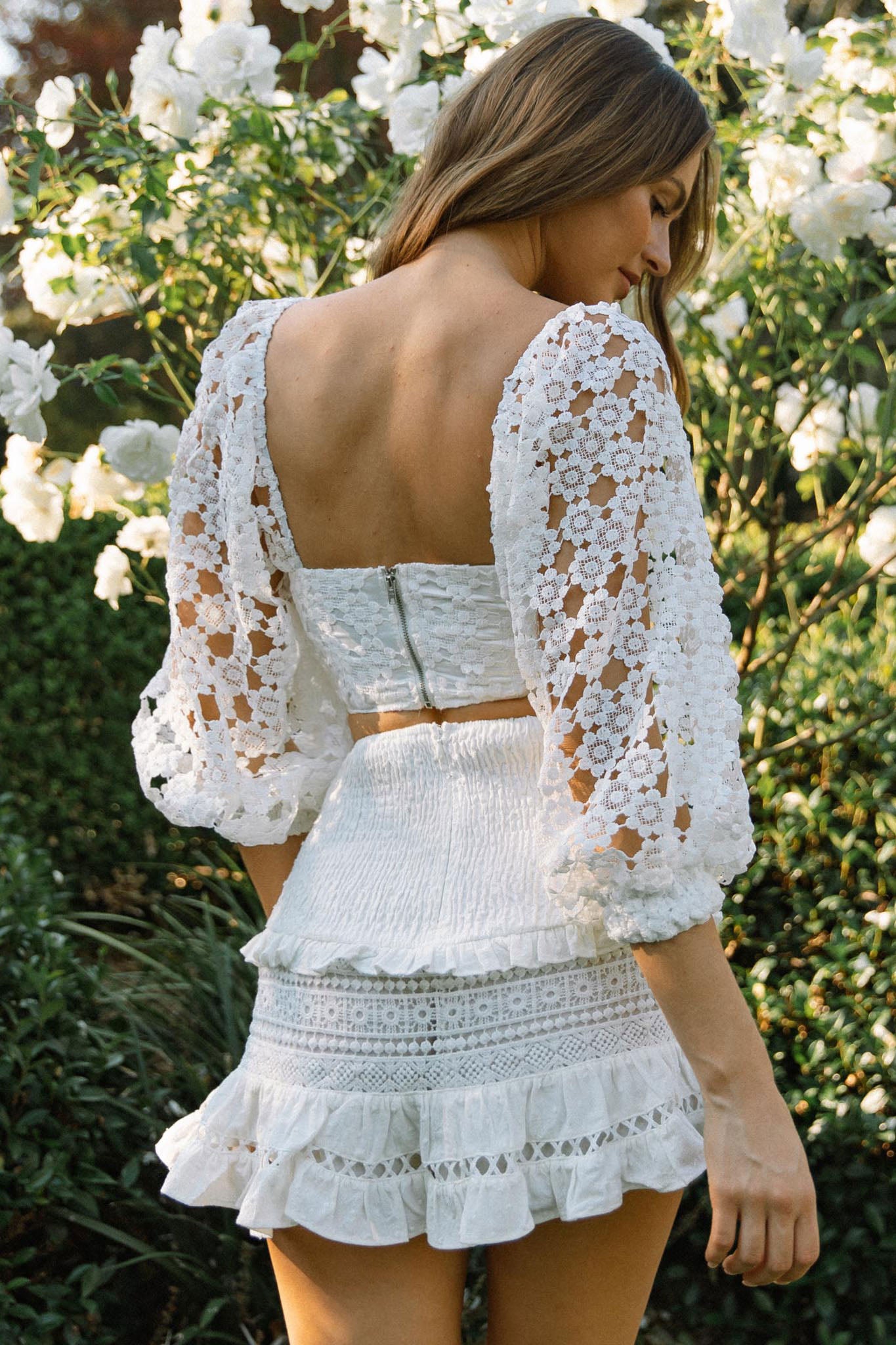 Summer Bloom Balloon Sleeve Lace Overlay Crop Top White-Maymioy