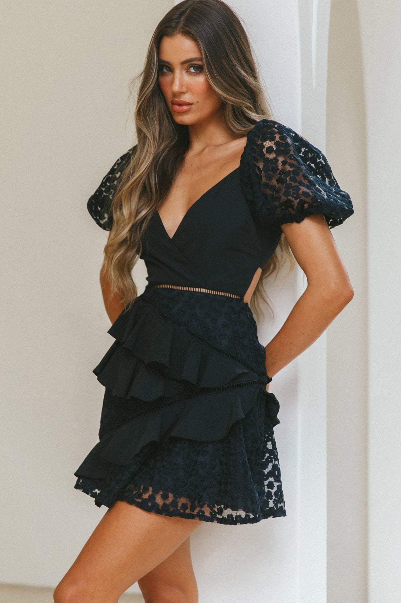 Taurus Floral Embroidery Puff Sleeve Dress Black-Maymioy