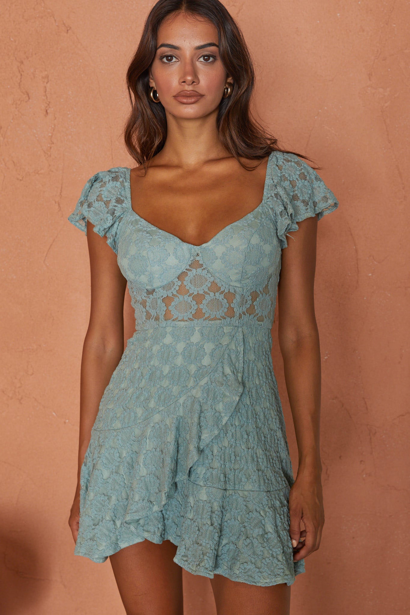 Secret Crush Flutter Sleeve Floral Lace Ruffle Hem Dress Mint-Maymioy