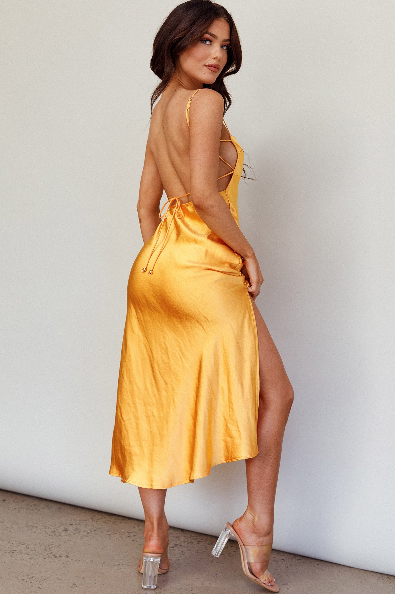 Dolce Life Low Back Midi Dress Orange-Maymioy