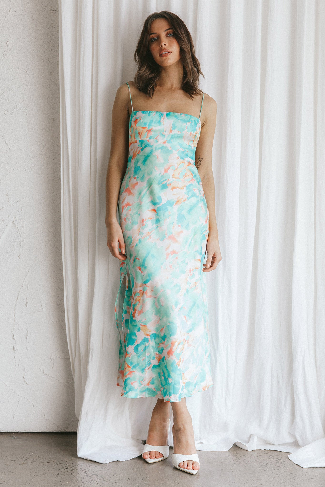 Dolce Life Low Back Midi Dress Floral Green-Maymioy